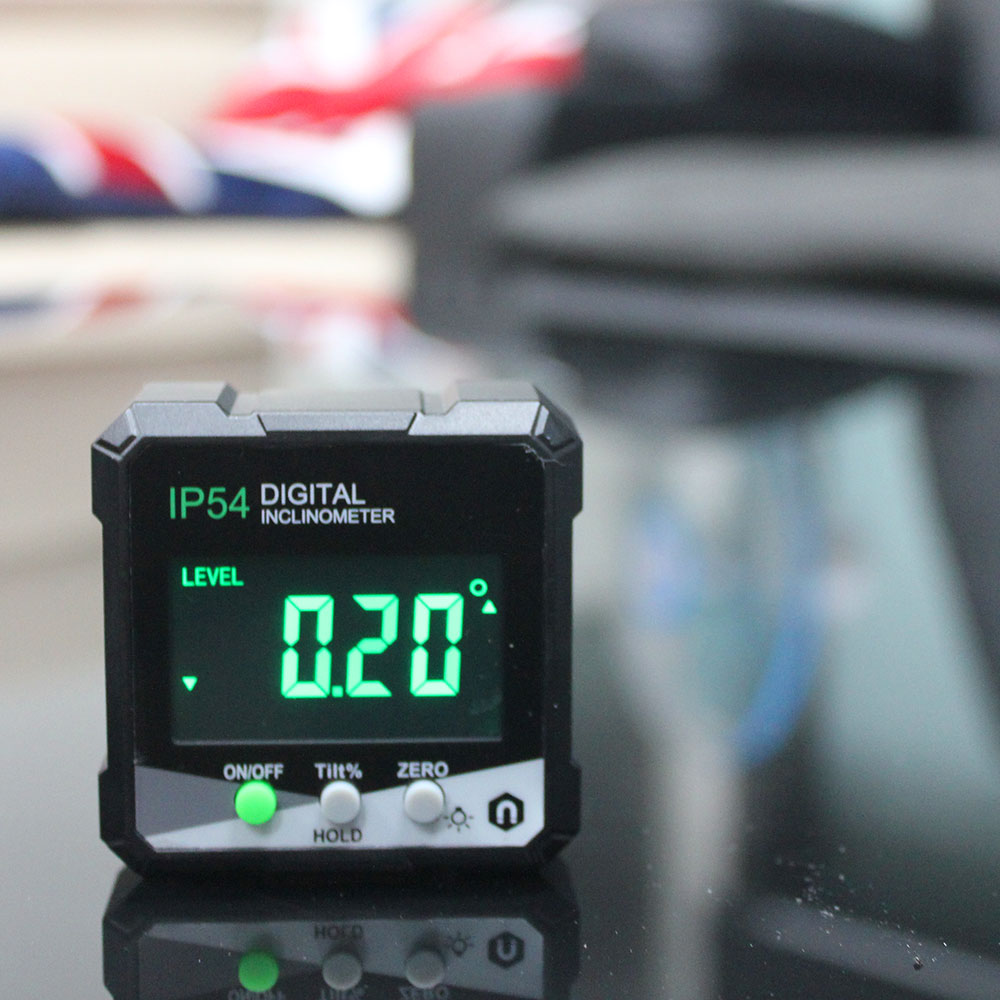디지털 각도계 수평기 강력자석 4면형 IP54 자석수평 각도기 360도, 1개 15,900원