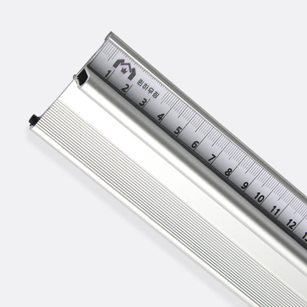 퀸하우징 자체제작 다용도 시트지 필름 시공 알루미늄 안전자 재단자 컷팅자 23,000원