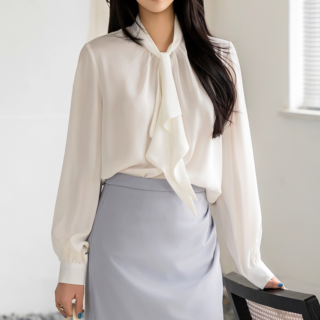 아이보리 타이넥 블라우스 폴리 럭셔리 여성 오피스룩 48,000원