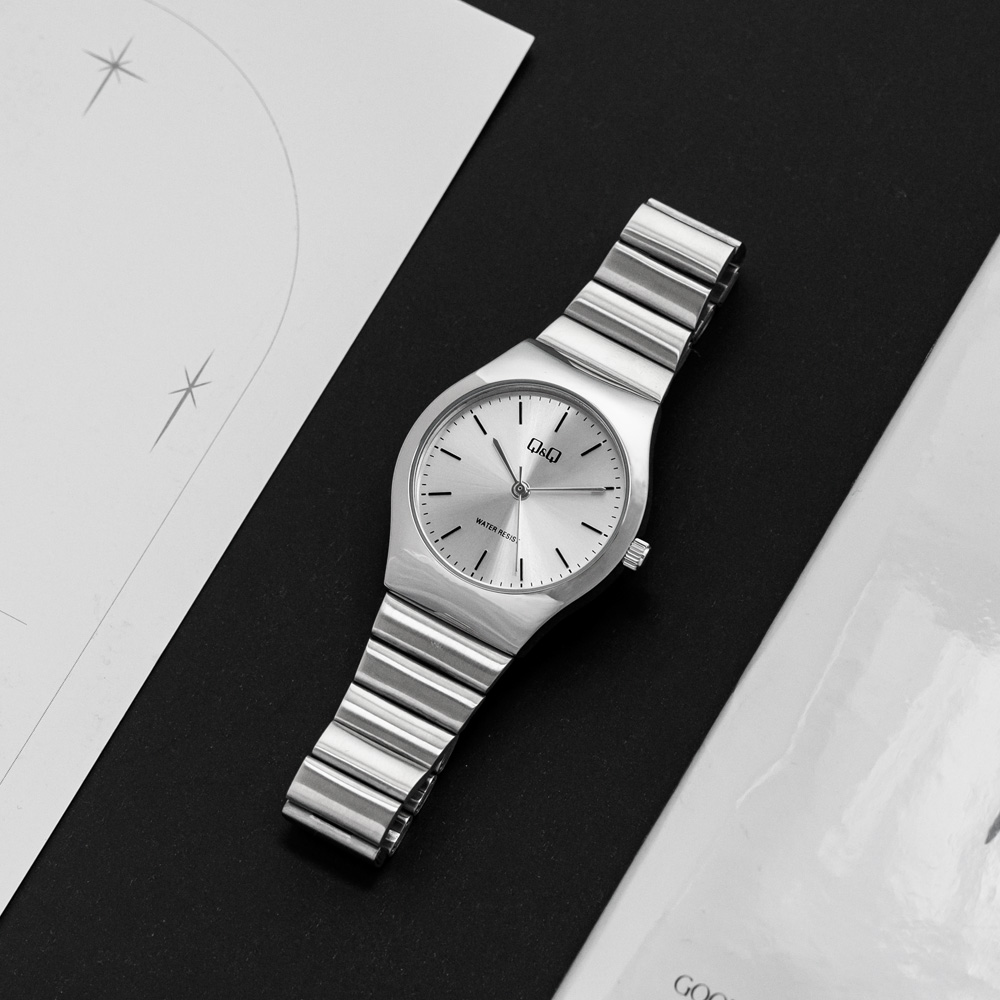 큐앤큐 터콰이즈 클래식 데일리 빈티지 레트로 손목시계 34,520원