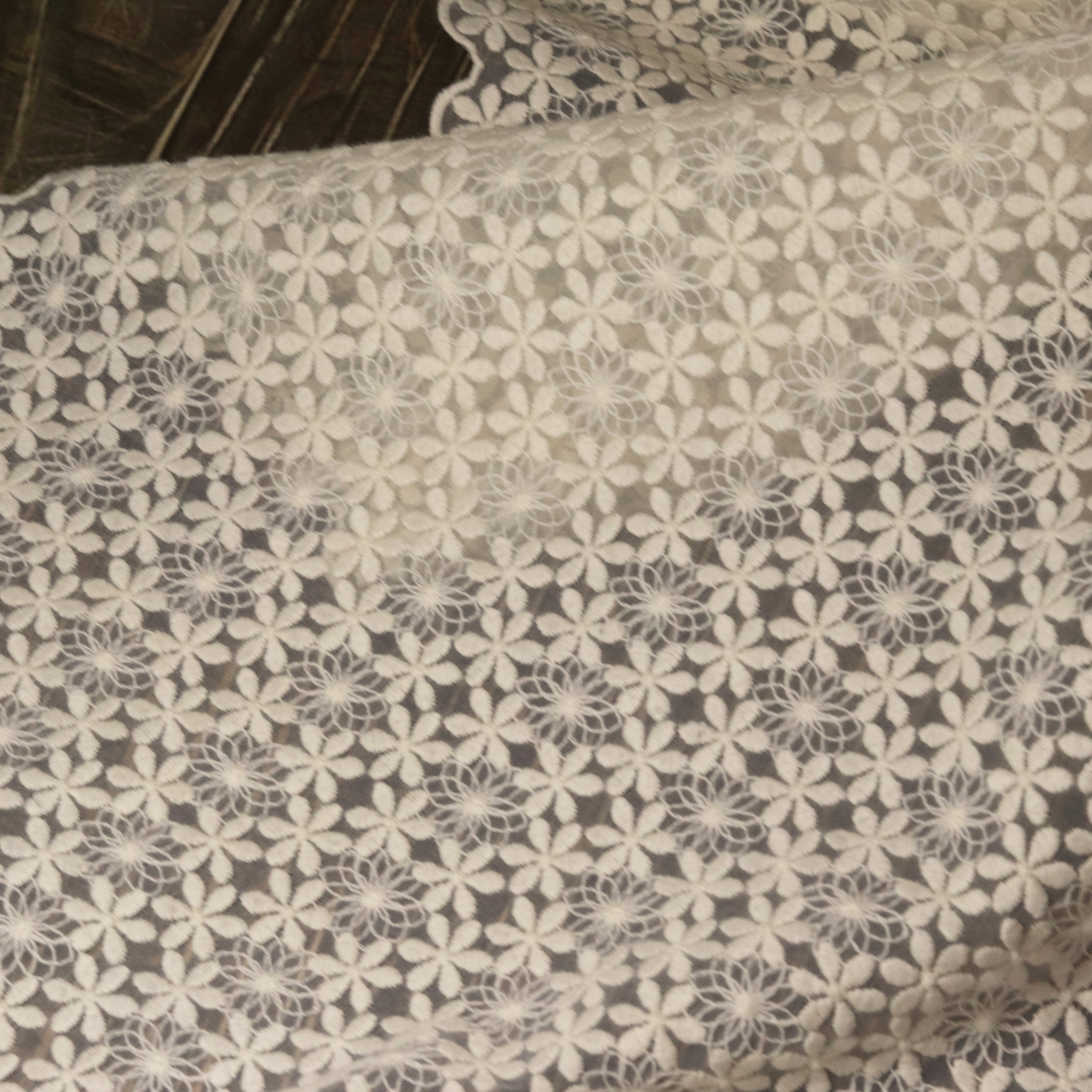 샤잔꽃 러너 레이스 테이블 주방 콘솔 쉬폰, 1개, 미니(45 x 47 cm), 광목 14,950원