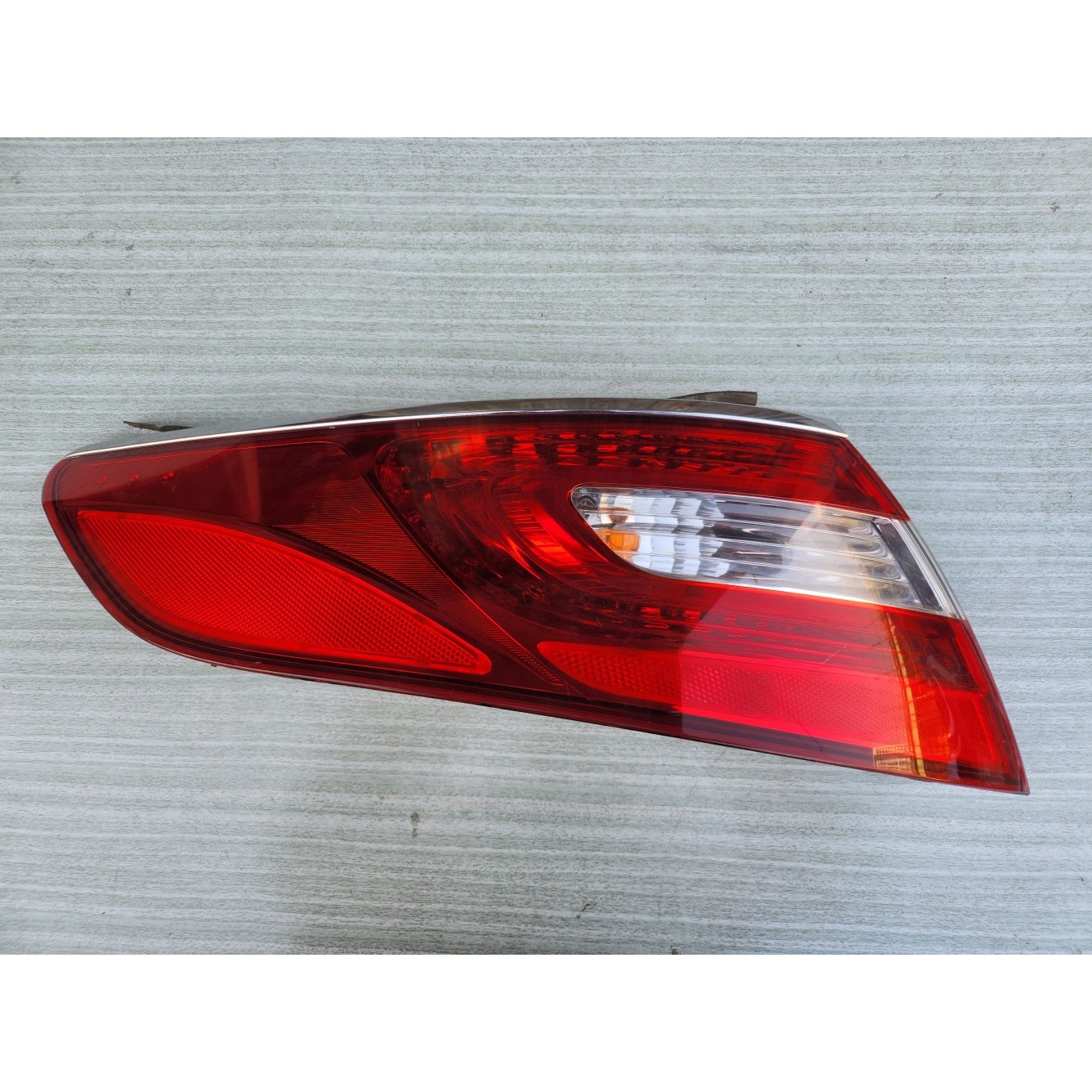 그랜져HG 후미등, 1157, 1개 90,500원