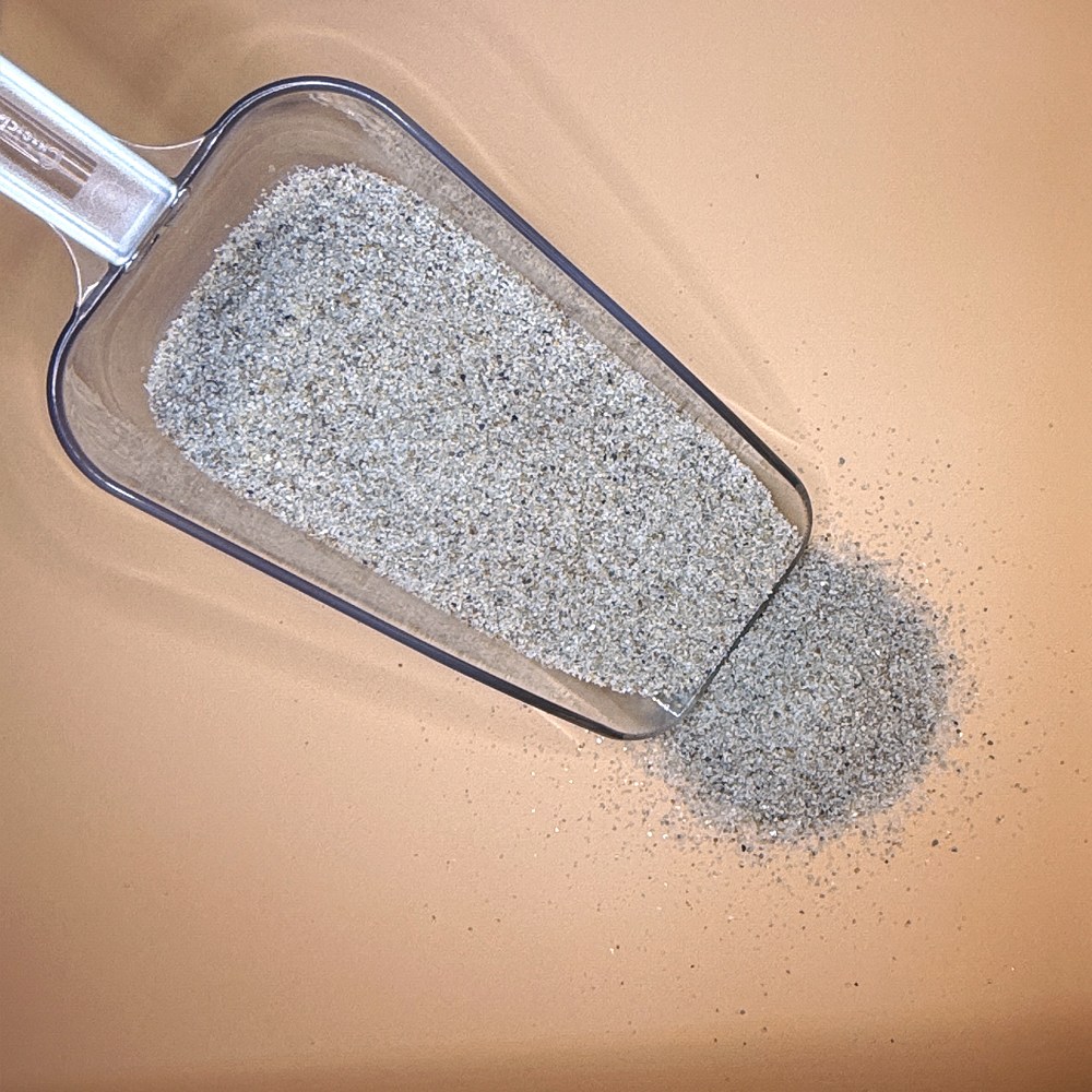 모래 규사 5호 규격0.70~1.12mm 반려동물 배변용 잔디용 방수용 운동장 수조관 논슬립 바닥재 보도블록 채움제 놀이터, 1kg, 1개 5,600원