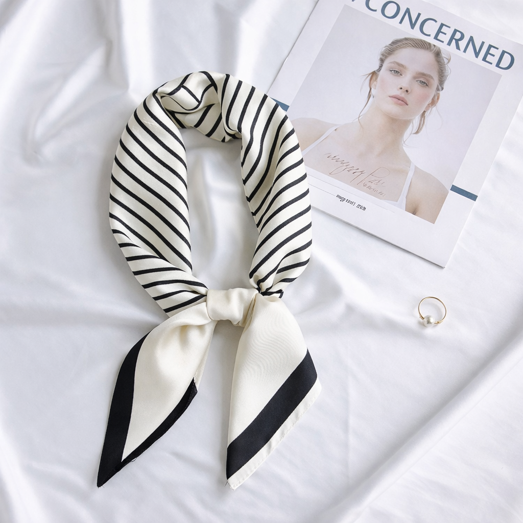 온데이즈 여성 스카프 실크감 스트라이프 블랙 아이보리 7,400원