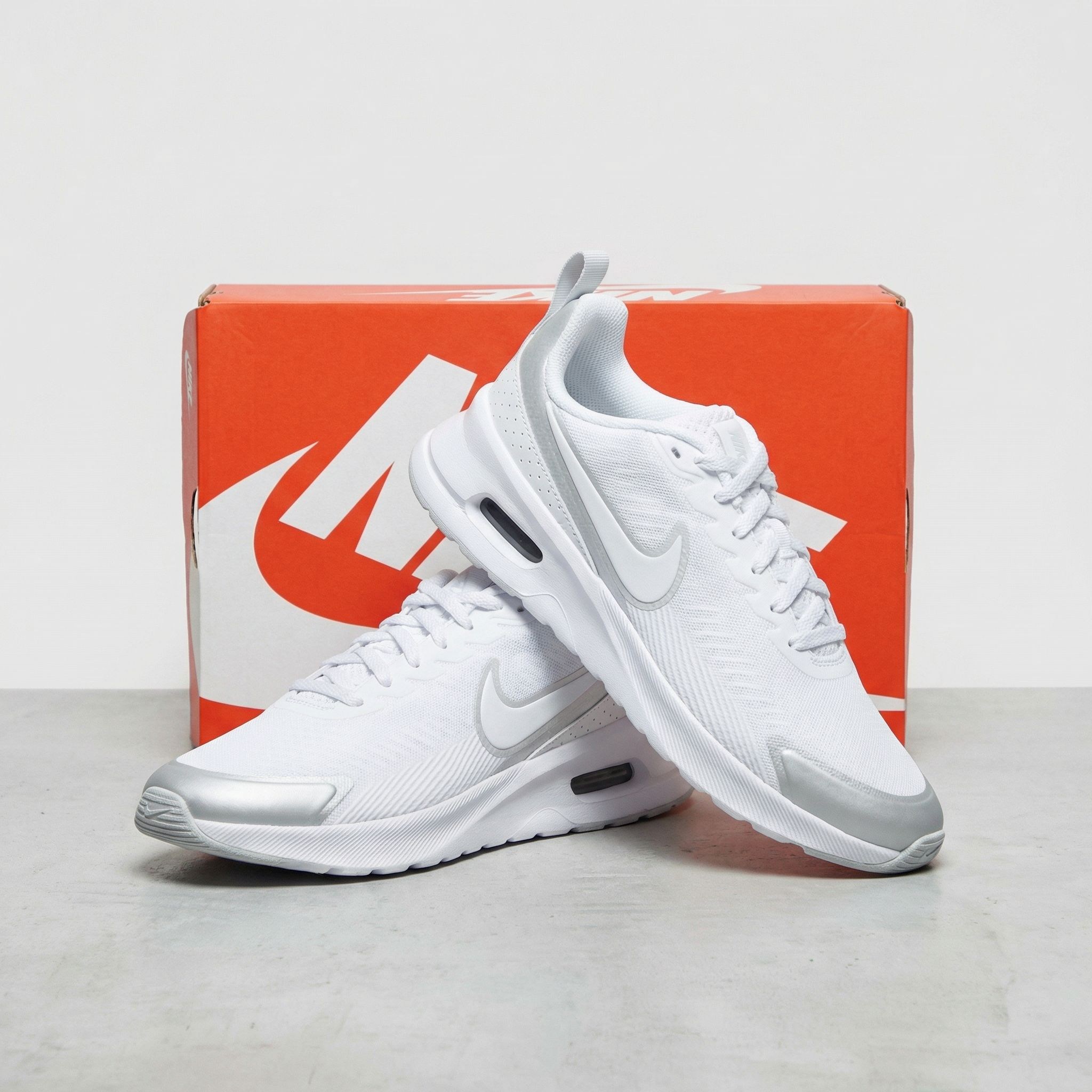 나이키 에어맥스 누엑시스 남성 운동화 러닝화 데일리 스니커즈 72,900원