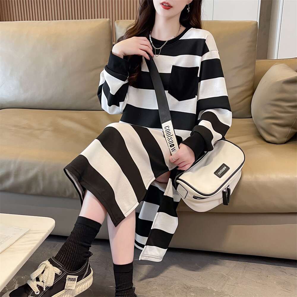 밀크봉봉 클래식 스트라이프 원피스 가을 신상 여성복 프렌치 나른한 루즈핏 날씬해 보이는 원피스 24,500원