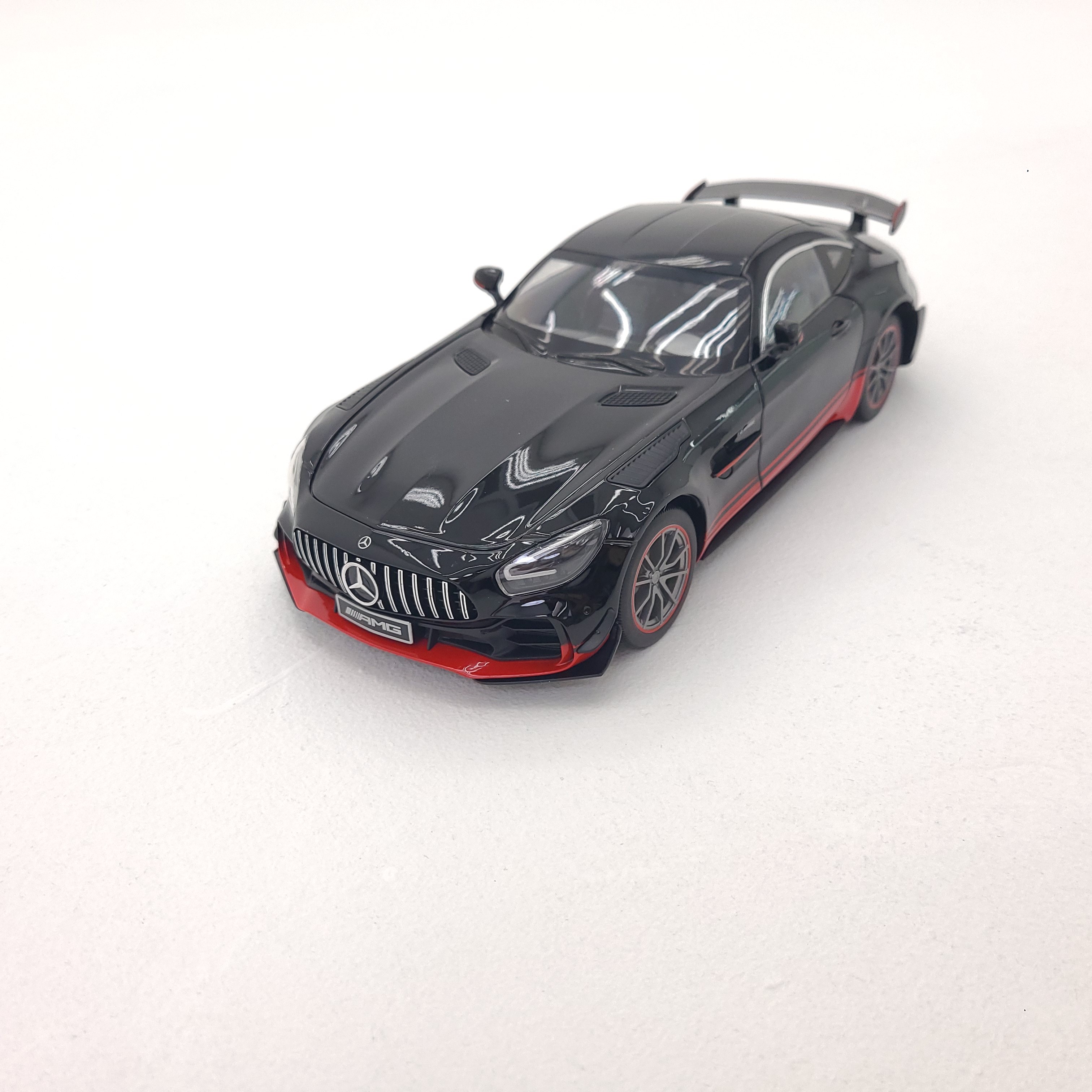 1:18 다이캐스트 모형 다이케스트 벤츠 GTR GTS AMG 완구 미니어쳐 피규어 자동차 장난감, 블랙, 1개 66,900원