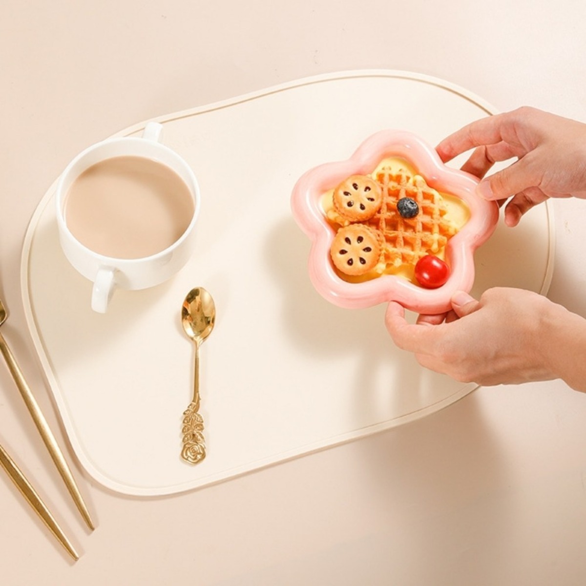 알로알로하 실리콘 방수 식탁 테이블 매트 세트, 2개, 40 x 29cm, 크림아이보리 15,900원