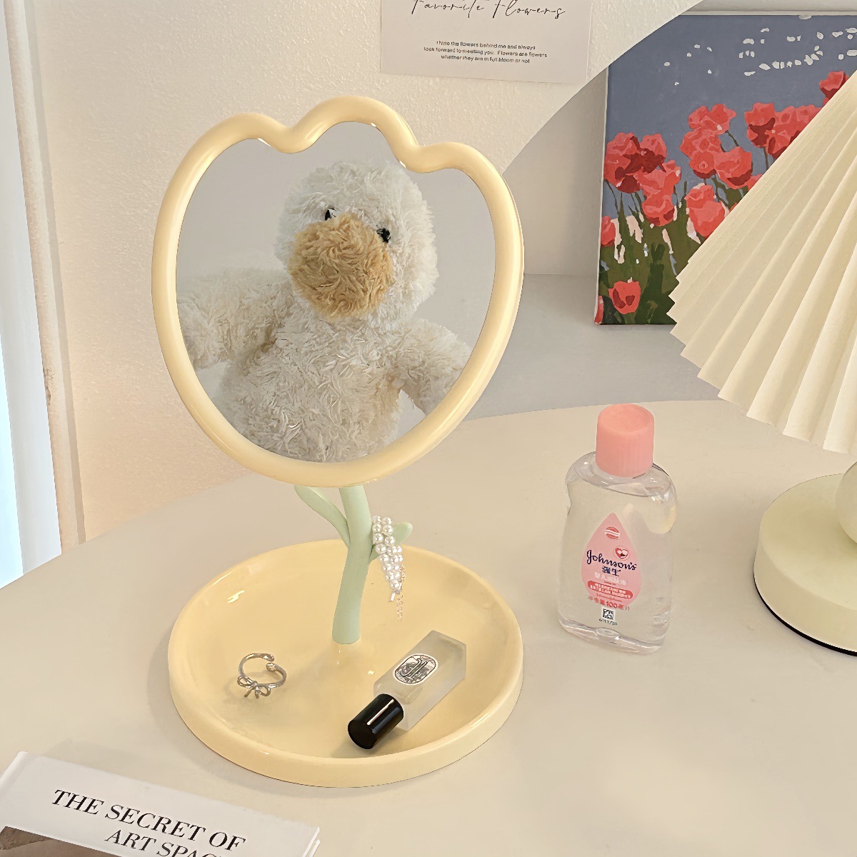 노베아 튤립 탁상거울 4,900원