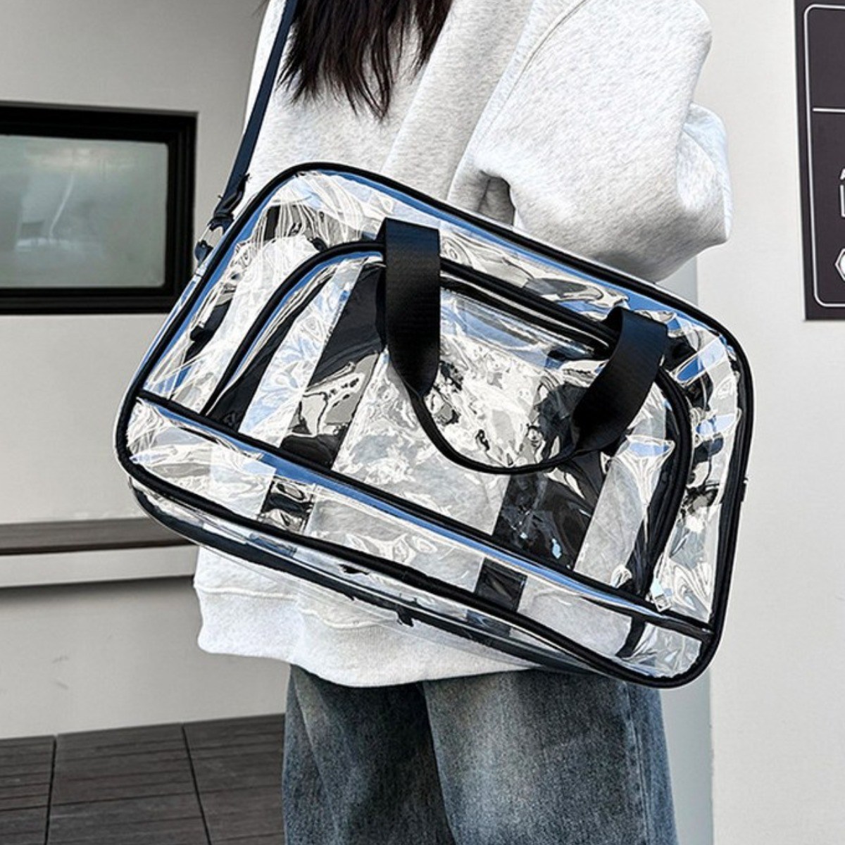 앨오앤지 투명 PVC 더플백 18,000원