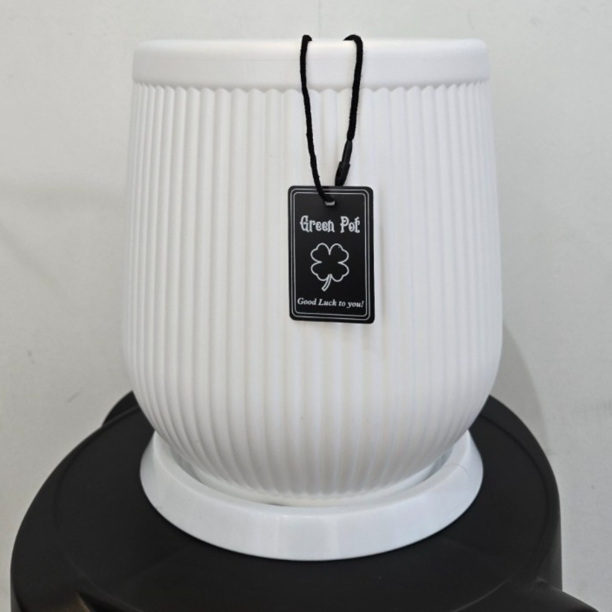 제이케이몰 모던 롱스트라이프 플라스틱 화분 원형 화분 가벼운 화분 튼튼한 화분 인테리어 화분, 1개, 화이트 13,800원