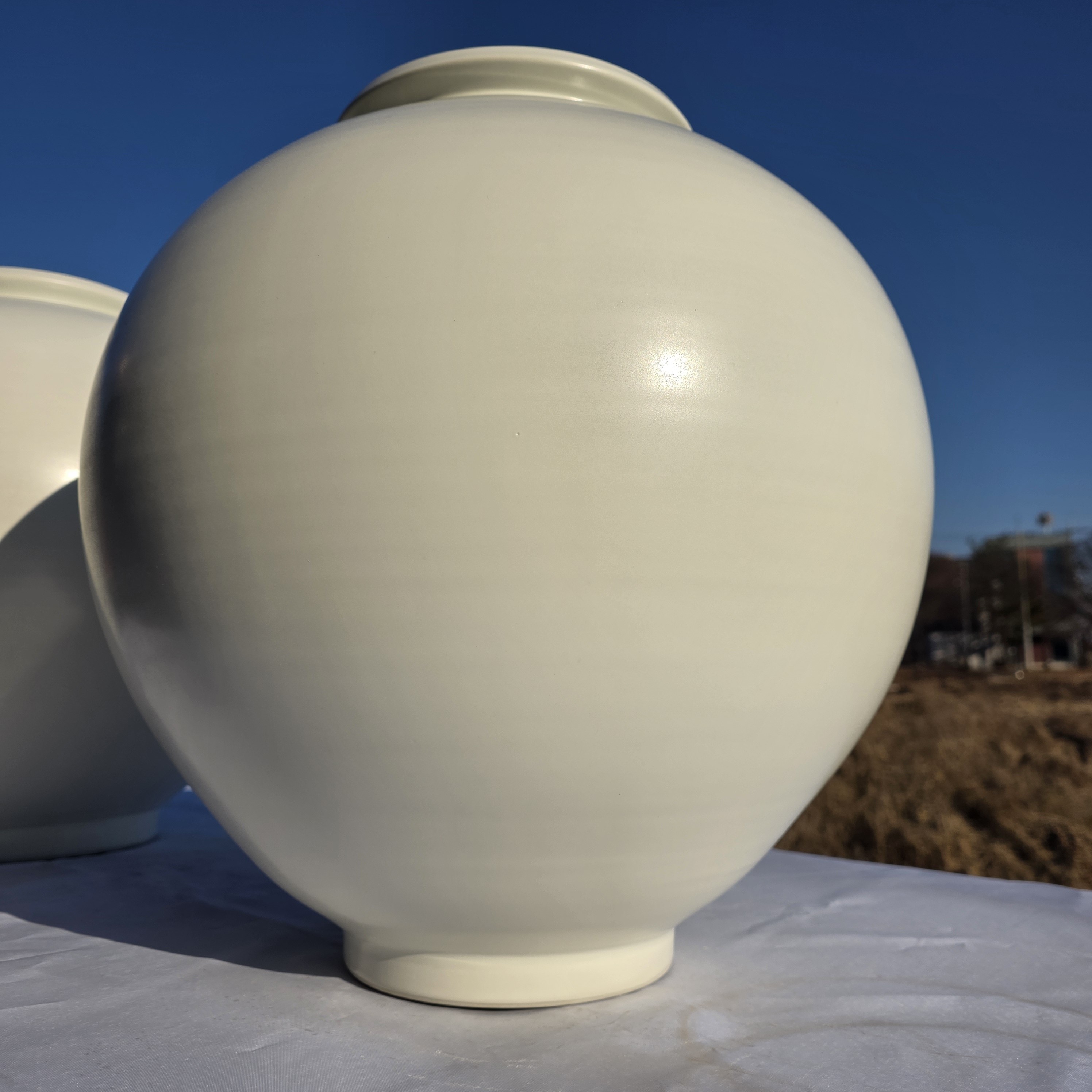 대형 달항아리 50cm 60cm 전통 백자 오브제 작가작품 핸드메이드 돌상화병 530,000원