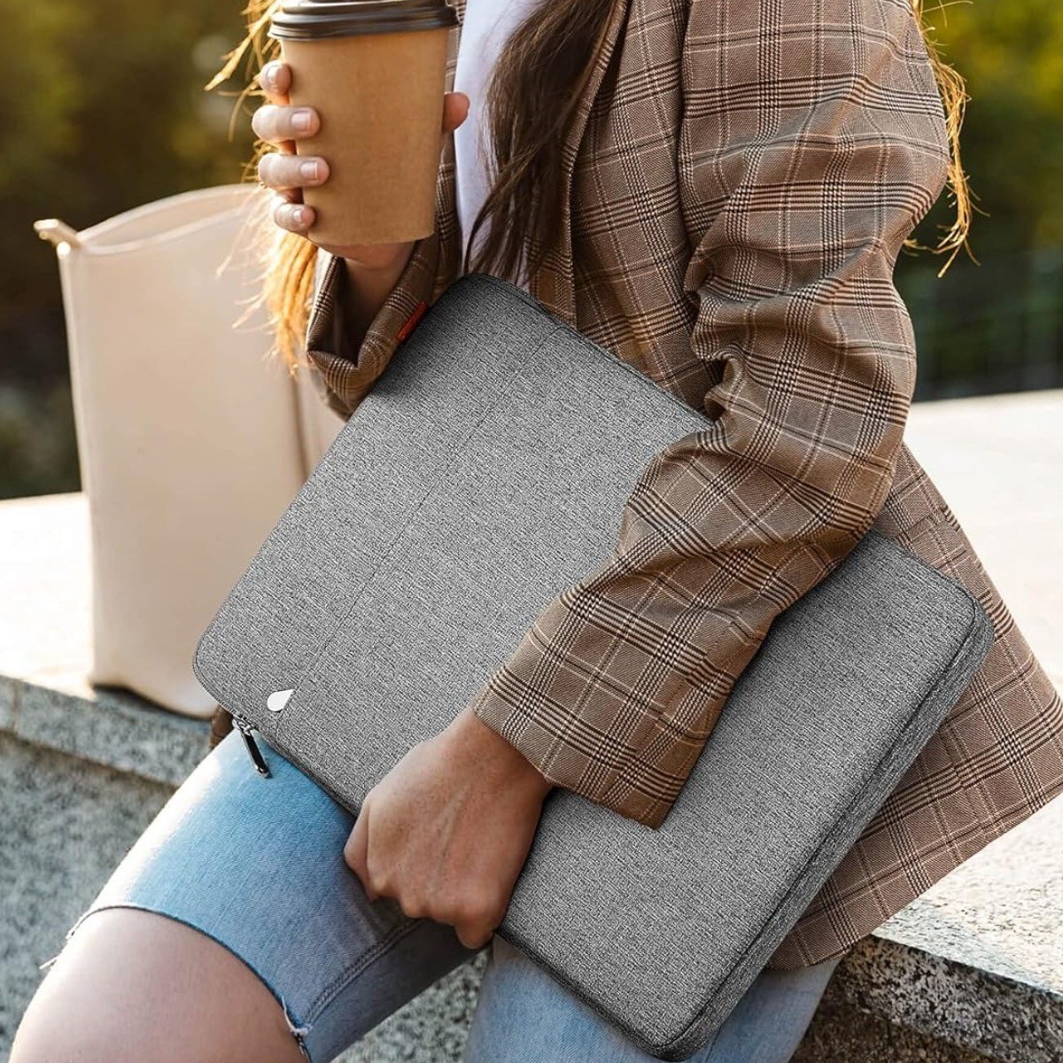 Inateck EdgeKeeper 360도 보호 13-15인치 노트북 파우치 케이스 핸드백 융쿠션 포함 MacBook Air Pro 와 호환되는 융쿠션 22,000원