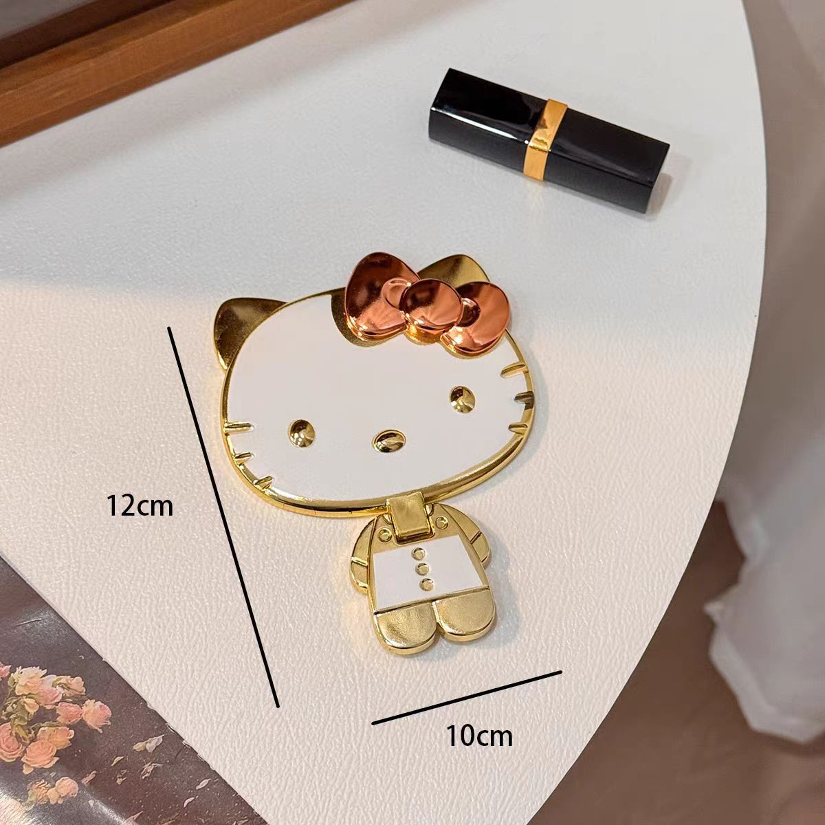 헬로키티 휴대용 미니 손거울, 공주풍 입체 캐릭터 접이식 메이크업 거울, kt 골드 스탠딩 거울 소형 9,900원