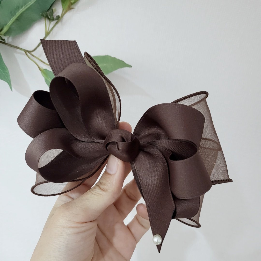 브라운 컬러추가 쉬폰 무광꼬임리본 자동핀(자체제작) 7,800원