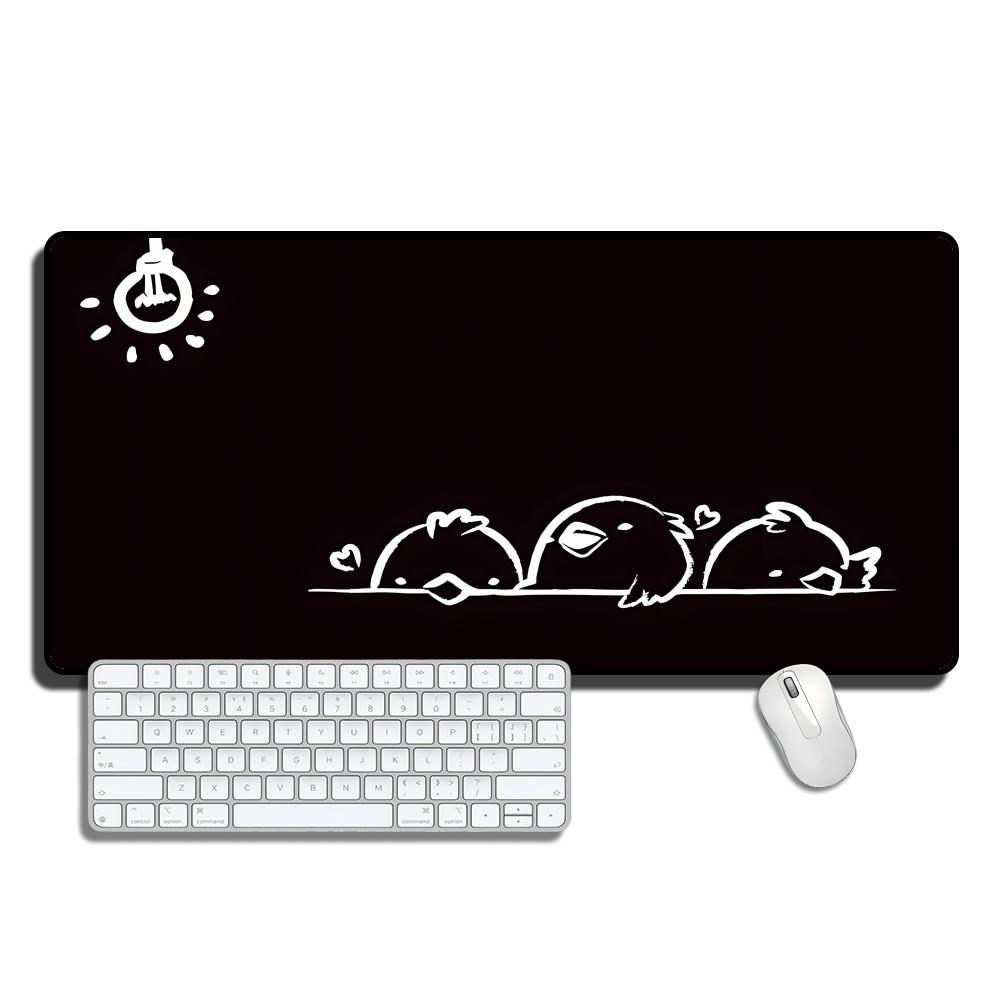 (러블리 시리즈)XXL 대형 마우스패드 900X400X3mm 고해상도 인쇄 미끄럼 방지, 블랙작은 새, 1개 19,800원