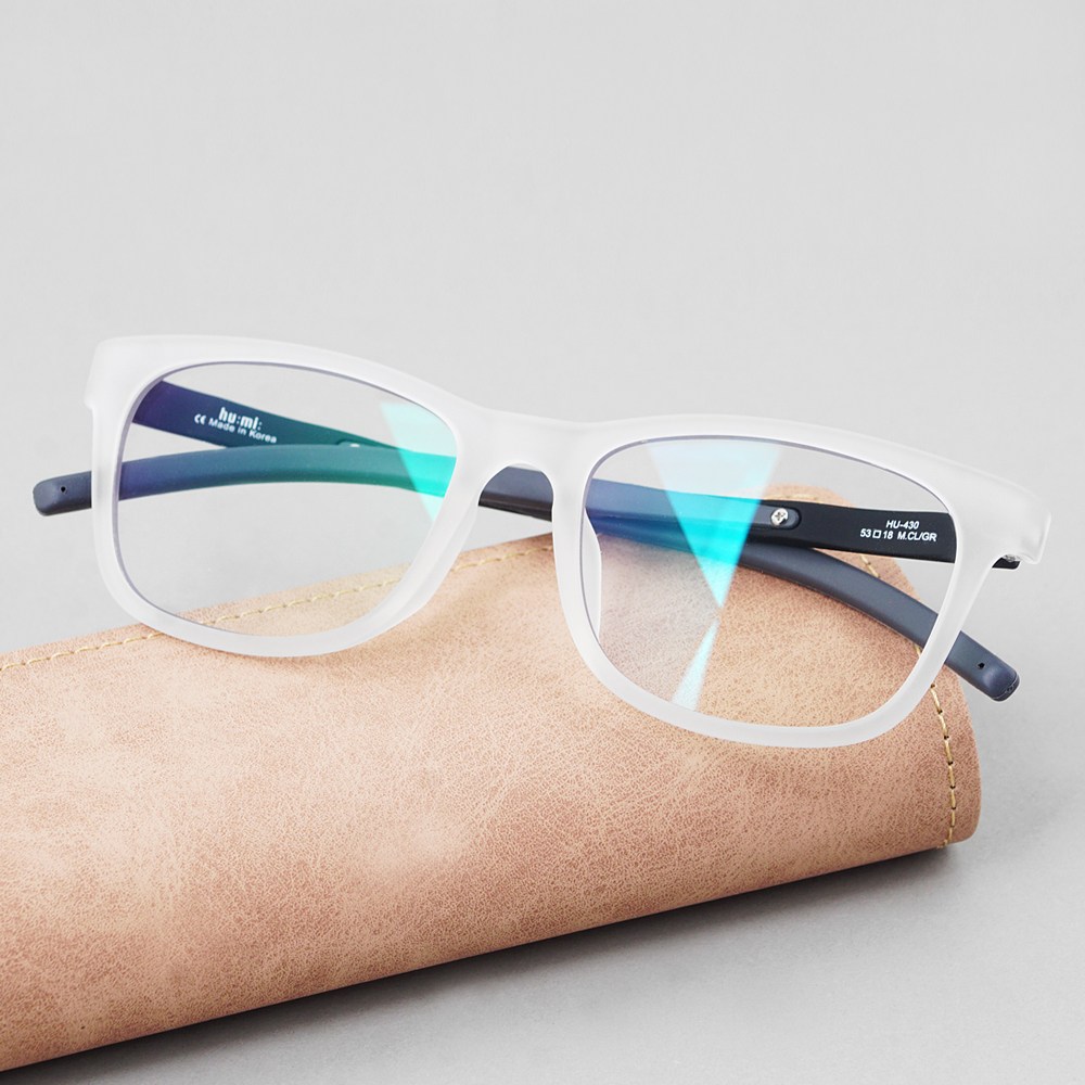 하루홀릭 국내생산 자외선 블루라이트 차단 시력보호 안경겸용 초경량 남여공용 라식 라섹후 운전 사무용 스포츠 레저 변색선글라스 37,500원