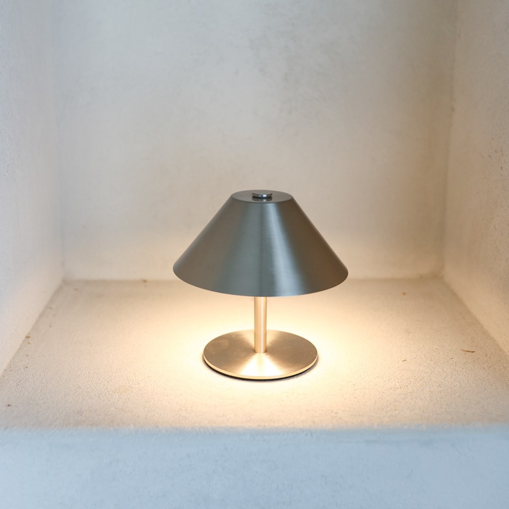 케이트가든 무선 메탈 스탠드 조명 usb타입 터치 무드등 4색 변환 쇠테리어, 실버 short 26,700원