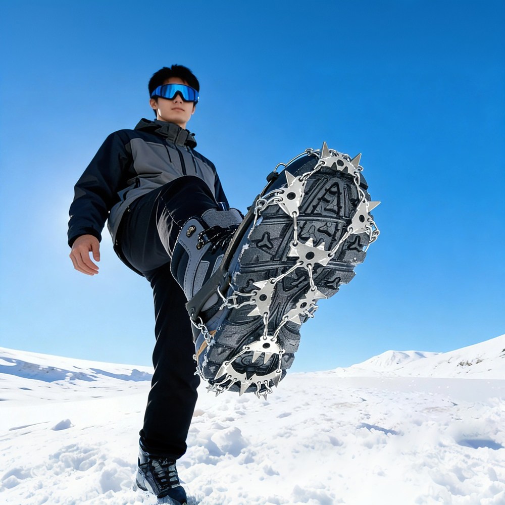 이산지 등산아이젠 스테인레스 미끄럼방지 경량아이젠 32P 24,900원