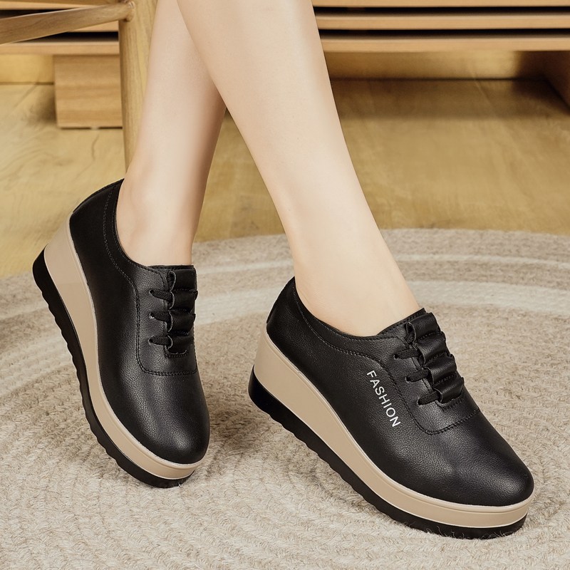 BLTER 여성 키높이 통굽 로퍼 통굽6cm 발편한 여성 슬립온 여성 단화 심플 여성 가을 구두 발편한 여성신발3577 29,800원