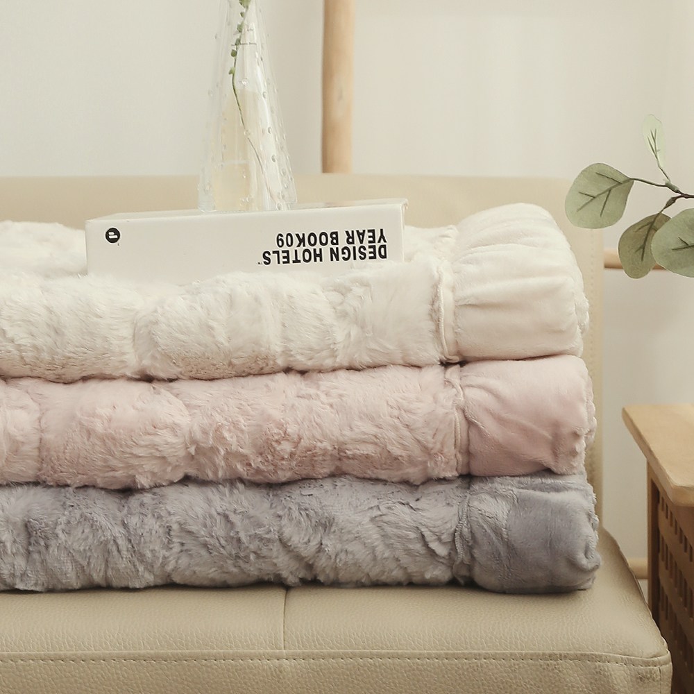 따뜻하고 부드러운 장모 초극세사 데일리 쇼파패드 3인 4인 돌소파 62,000원