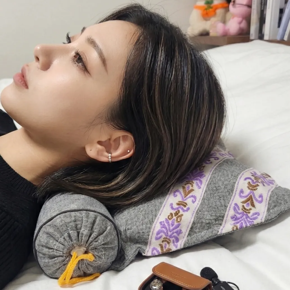 지빈 거북목에 좋은 편안한 경추 베개 2단 분리 합체형 11,900원