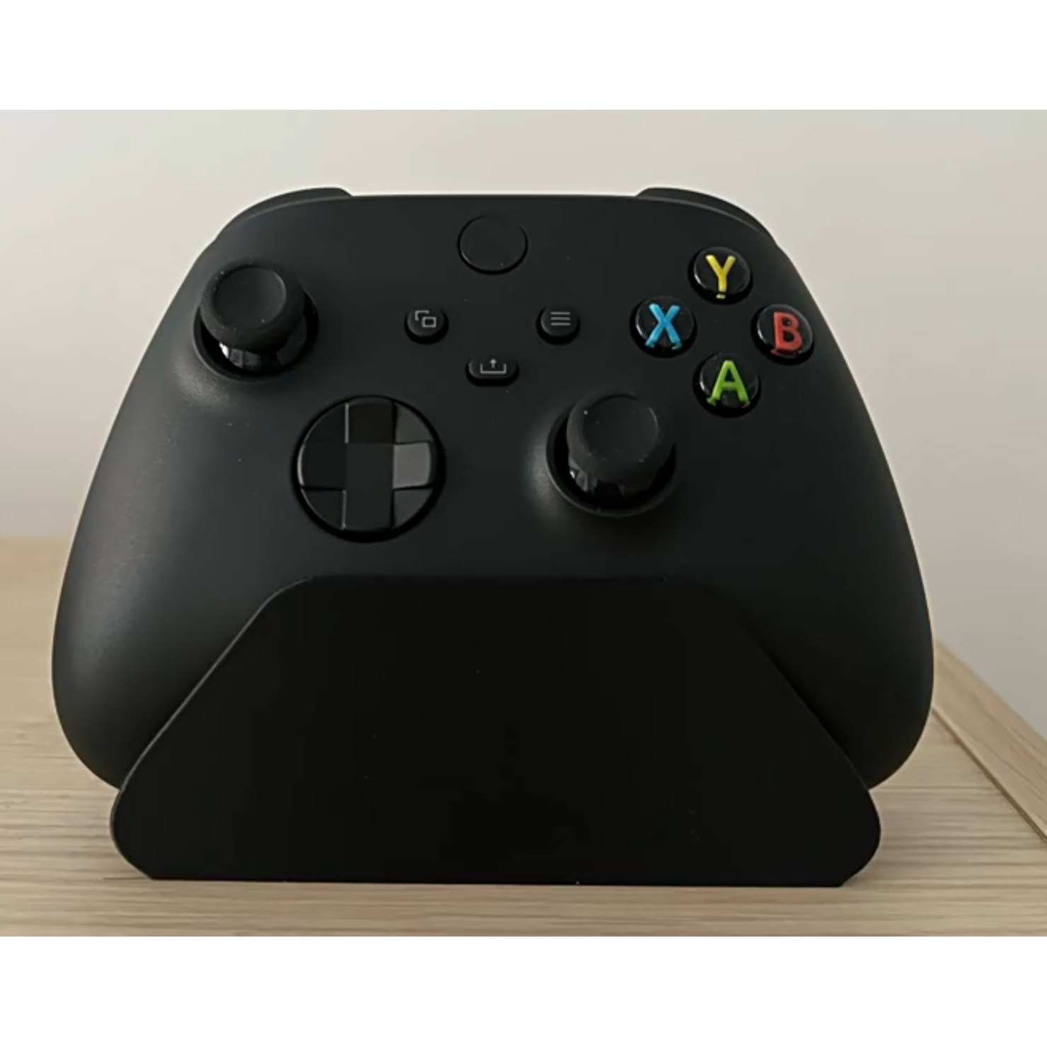 XBOX 컨트롤러 거치대-블랙/화이트 XBOX 패드 3세대 4세대 엘리트패드1~2 사용가능 8,000원