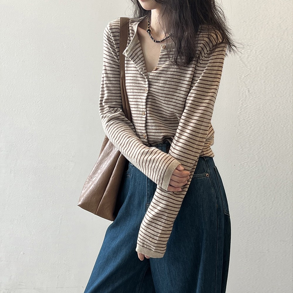 슈퍼인 여성 베이직 라운드넥 스트라이프 니트 가디건 부드러운 울니트 18,900원