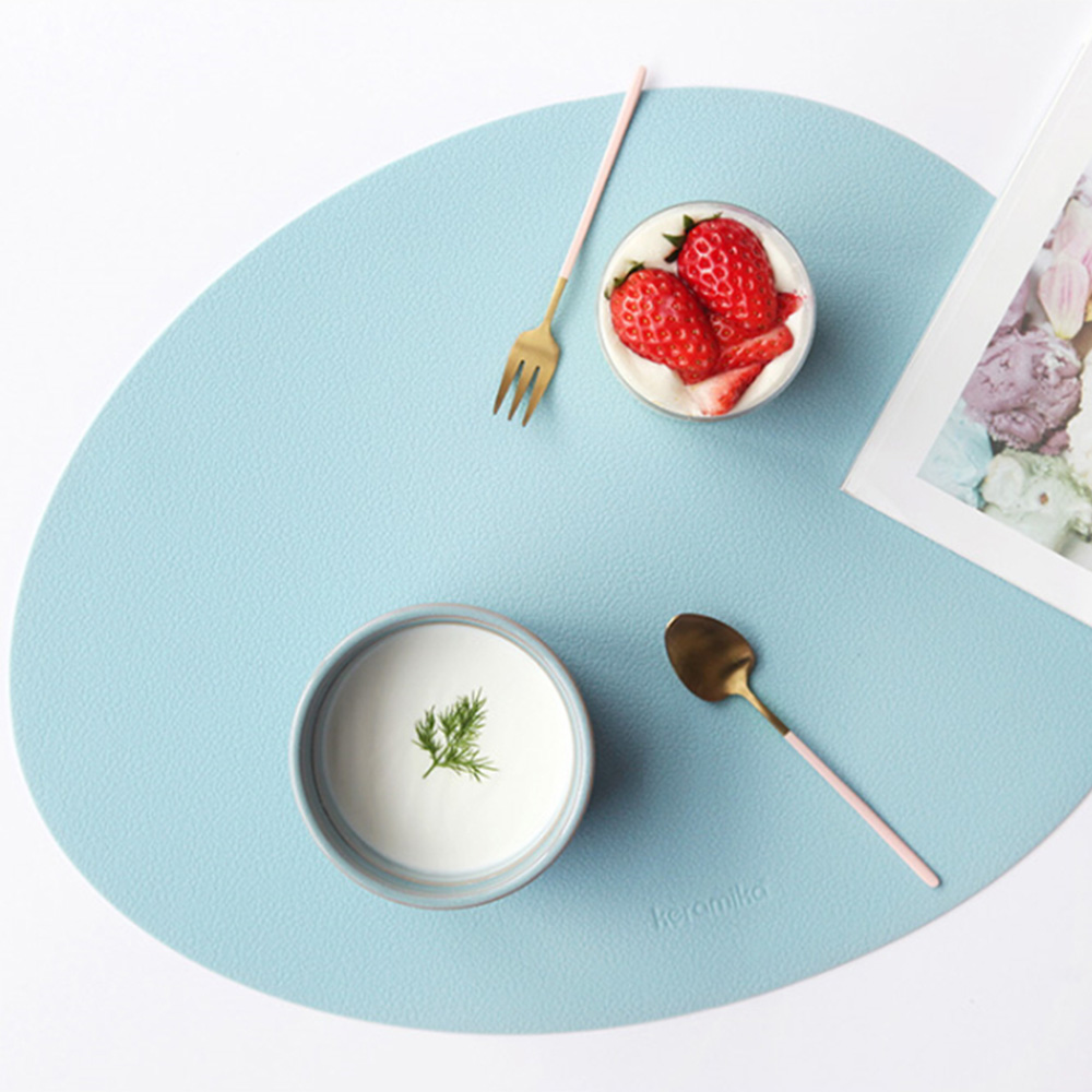 케라미카 실리콘 테이블매트 오벌, 테이블매트 오벌 베이지, 가로 43cm 세로 33cm 9,500원