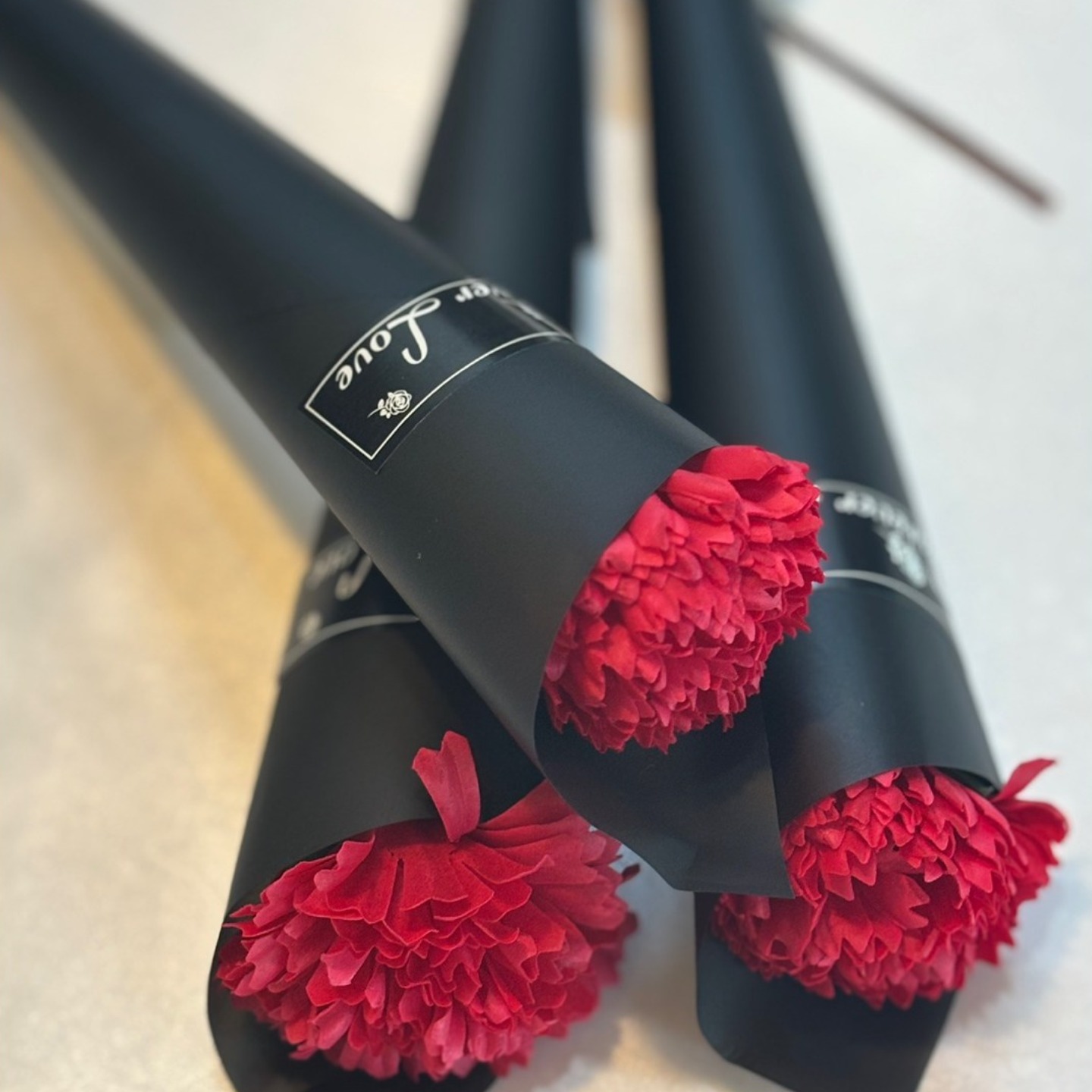 어버이날 비누 카네이션 꽃 조화 한송이, 100개, 레드 65,000원