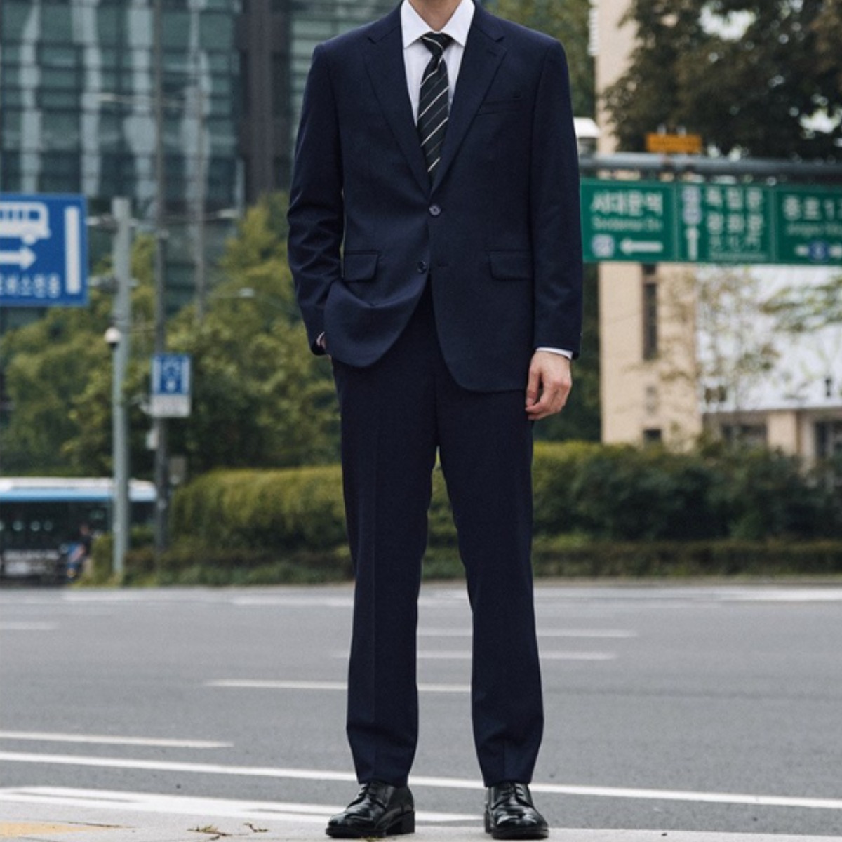 [STCO] 남성 10年 수트 울혼방 사방스판 수트 클래식핏 네이비 189,000원