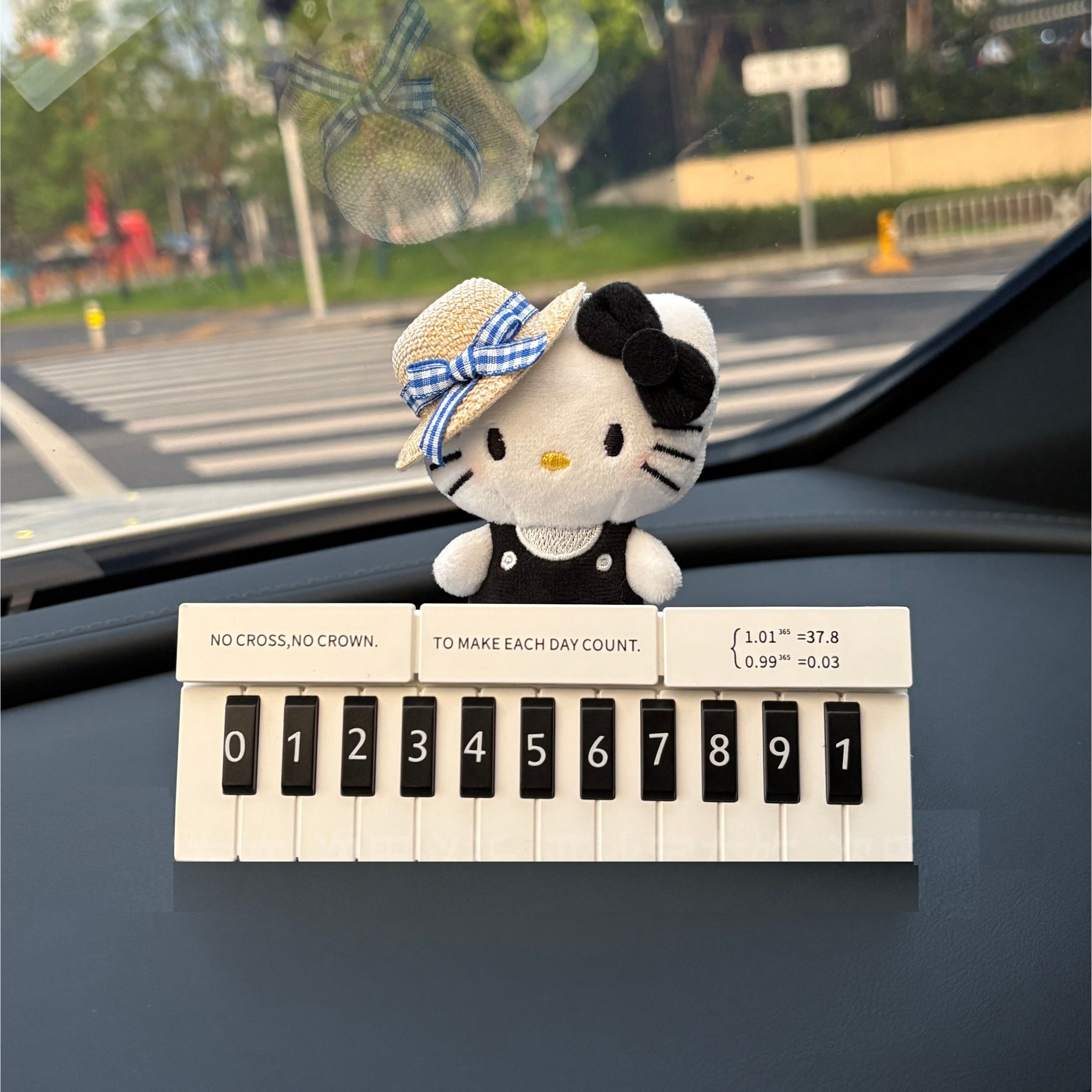 귀여운 헬로키티 주차번호판 고양이 캐릭터 인형 임시연락처 차량 전화번호판 16,120원