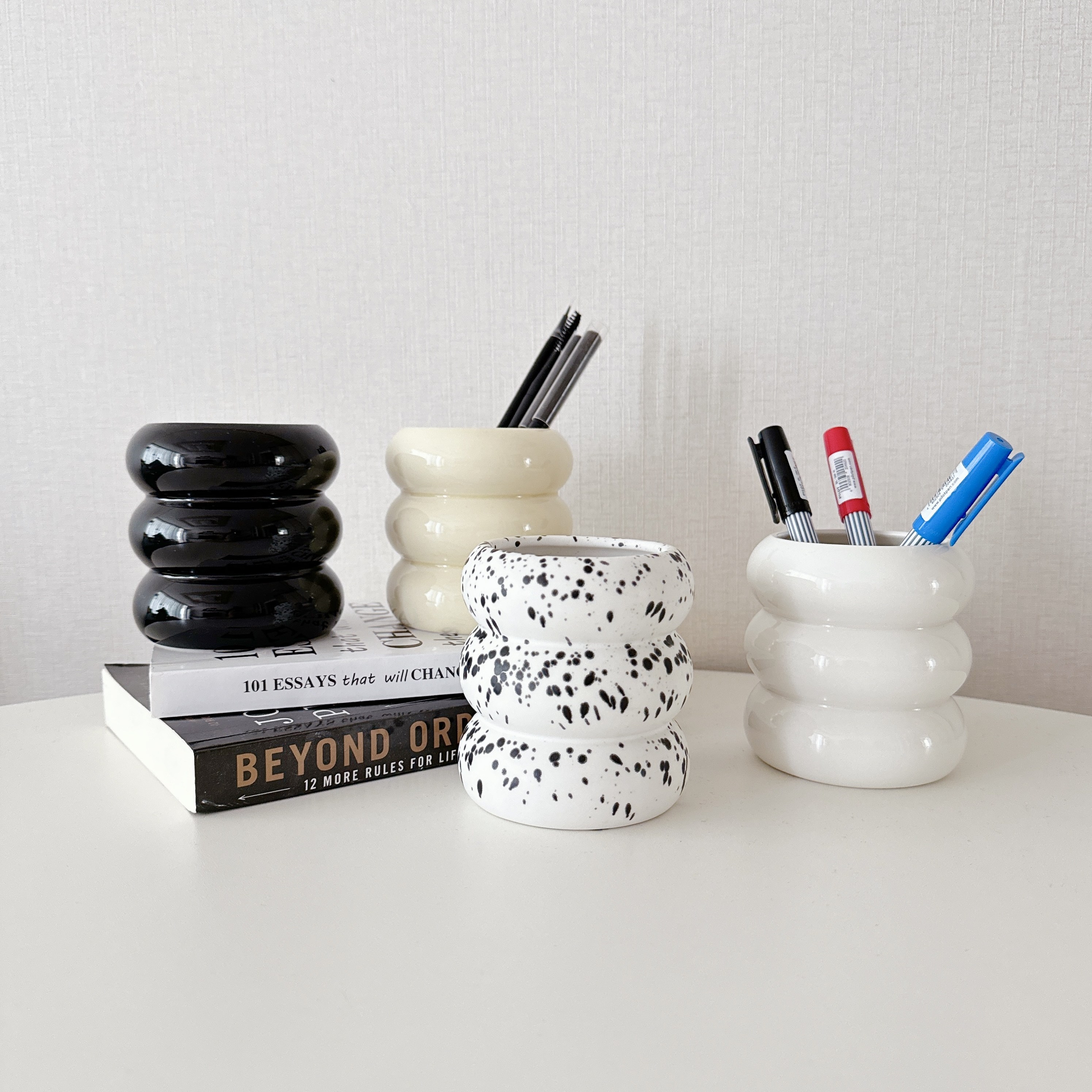 바이에스컴퍼니 마카롱 브러쉬꽂이 연필꽂이 화장대 정리함 소품 세라믹 12,500원