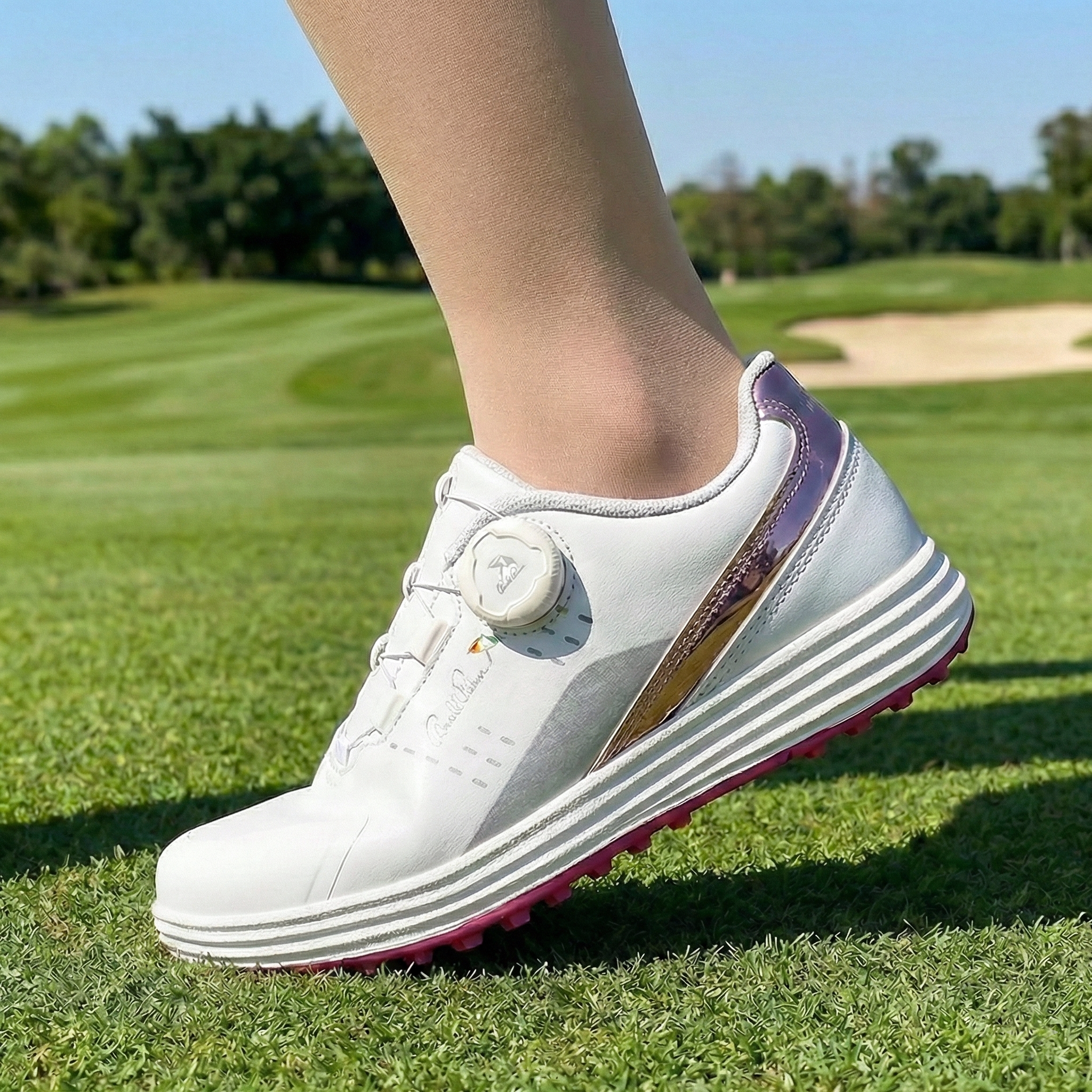 아놀드파마 여성 다이얼 스파이크리스 골프화 230 - 250 추천 화이트 핑크 필드용 연습용 겸용 국산 스니커즈 여성용 골프 운동화 72,500원