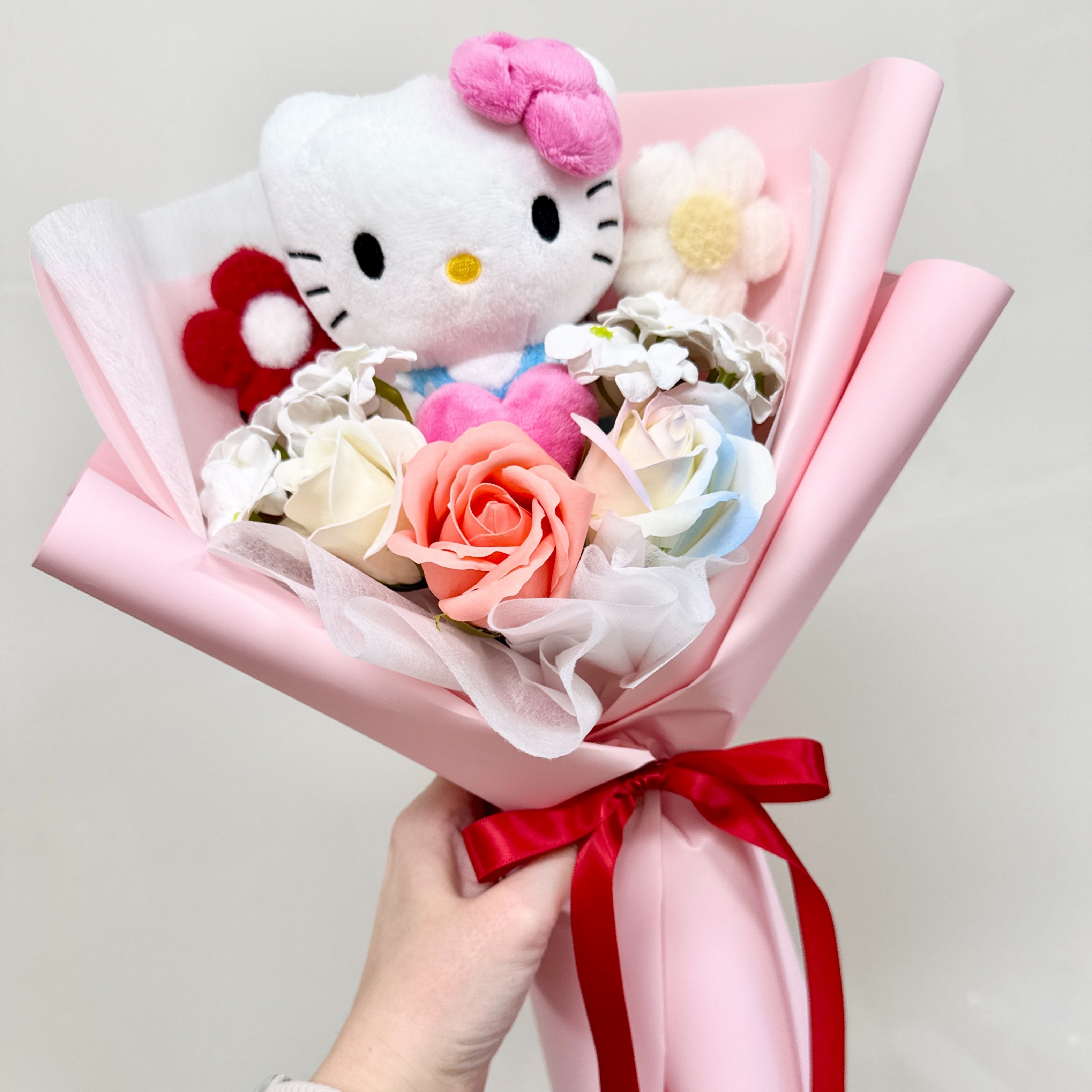 산리오 인형 킨더조이 장미꽃 비누꽃 꽃다발 졸업식 학예회 발표회 재롱잔치 생일 시나모롤 폼폼푸린 마이멜로디 쿠로미 헬로키티 27,000원