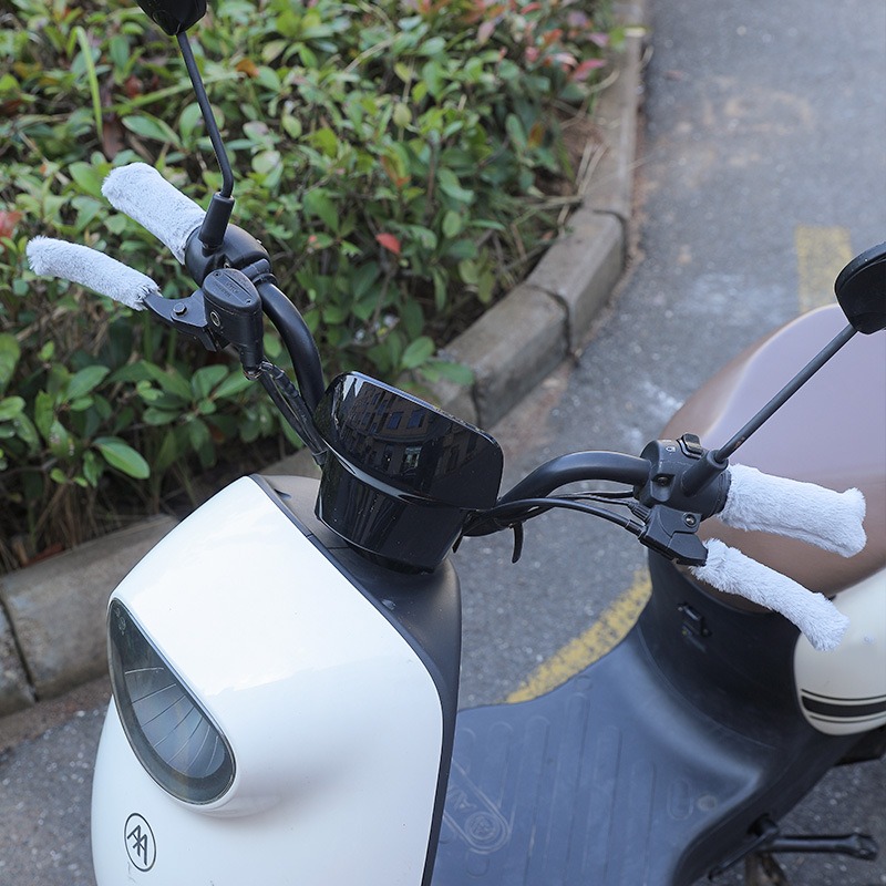 미즈코스 퍼 핸들 커버 오토바이 자전거 그립 스쿠터 킥보드 겨울 방한 털 손잡이 4,900원