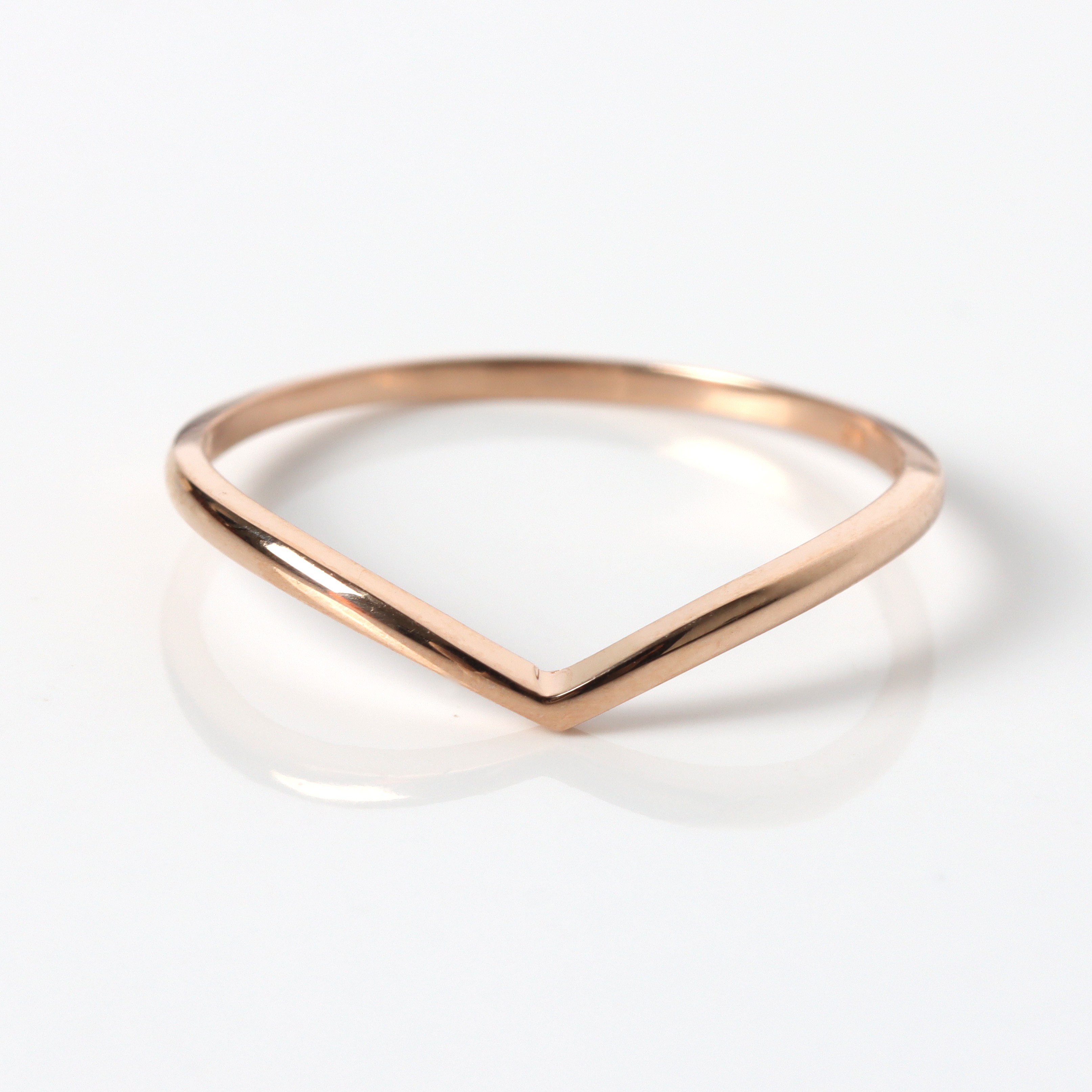 오로프 14K 브이 라인 반지 (7479R) 215,310원