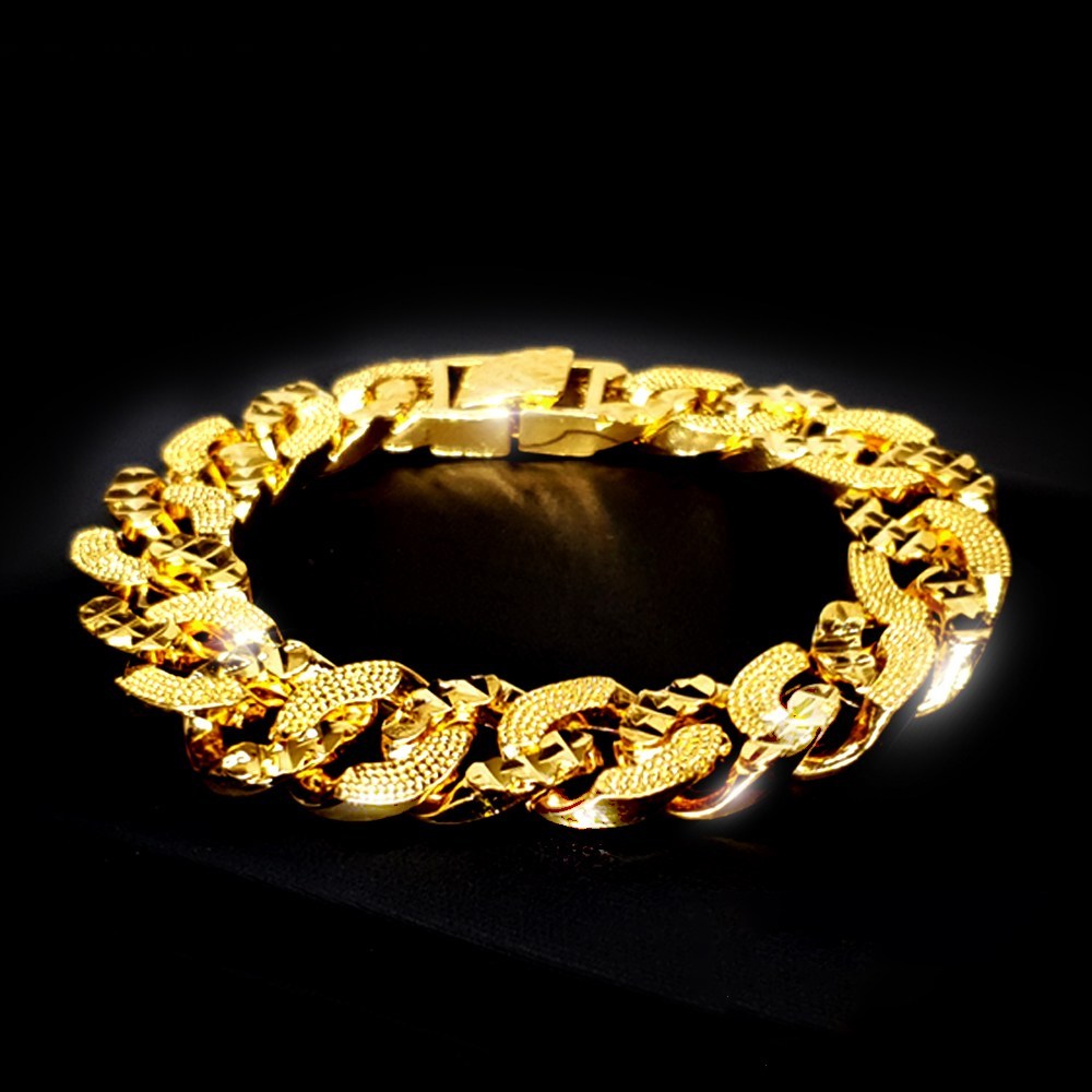 남성 18k압축도금 팔찌 초경량 할로우 럭셔리 노블레스 15,800원