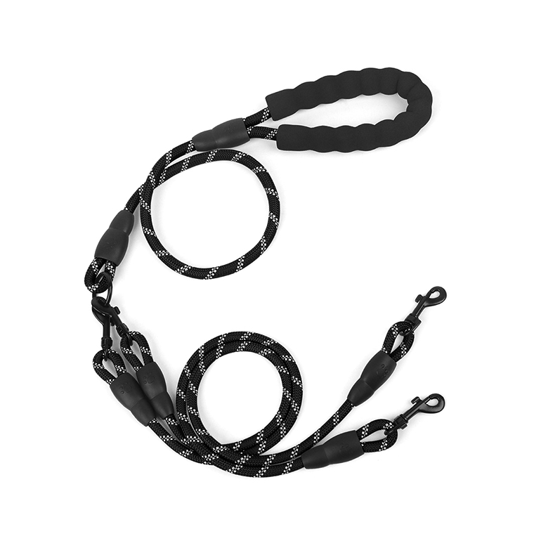 개과천선 트리플 3견용 야광 목줄 반려견목줄 산책줄 줄꼬임 방지 매트 블랙 17,050원