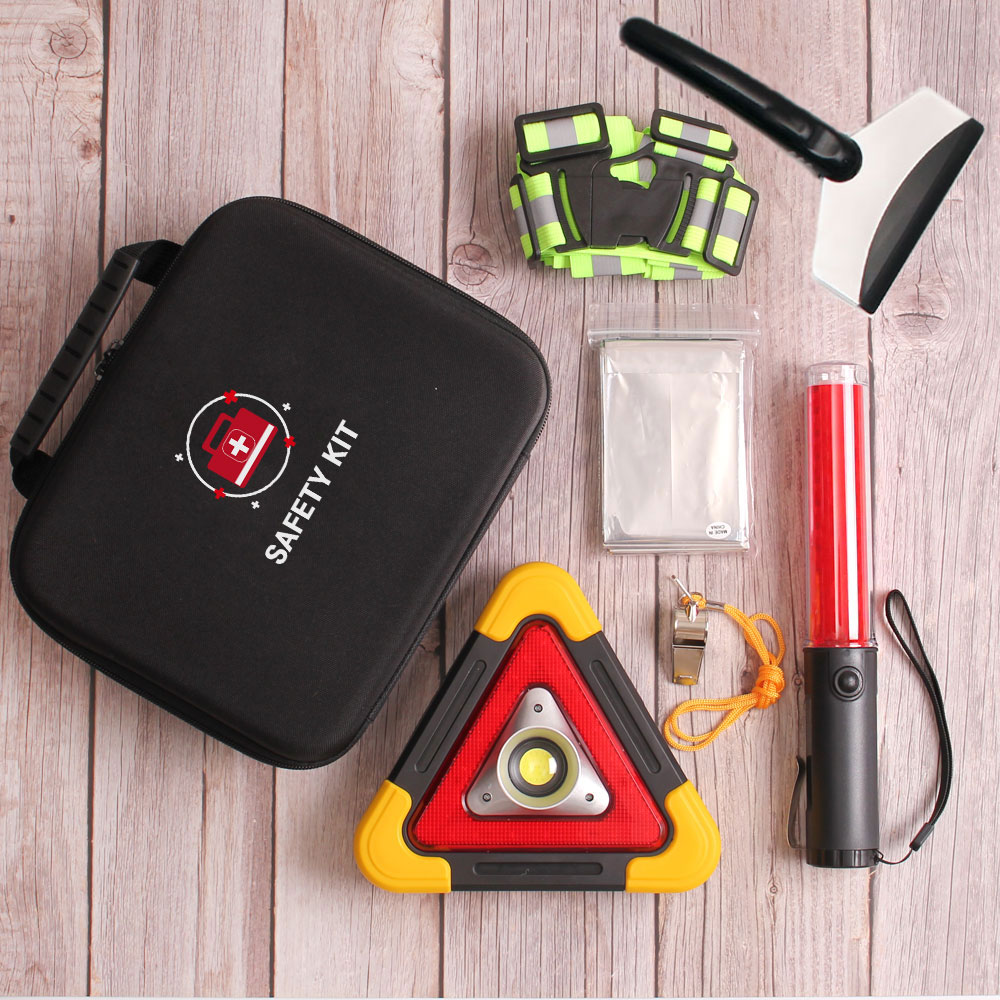 자동차 안전 키트 LED 안전삼각대 경광봉 차량안전용품 세트 2차사고예방, 5종, 1개 24,900원