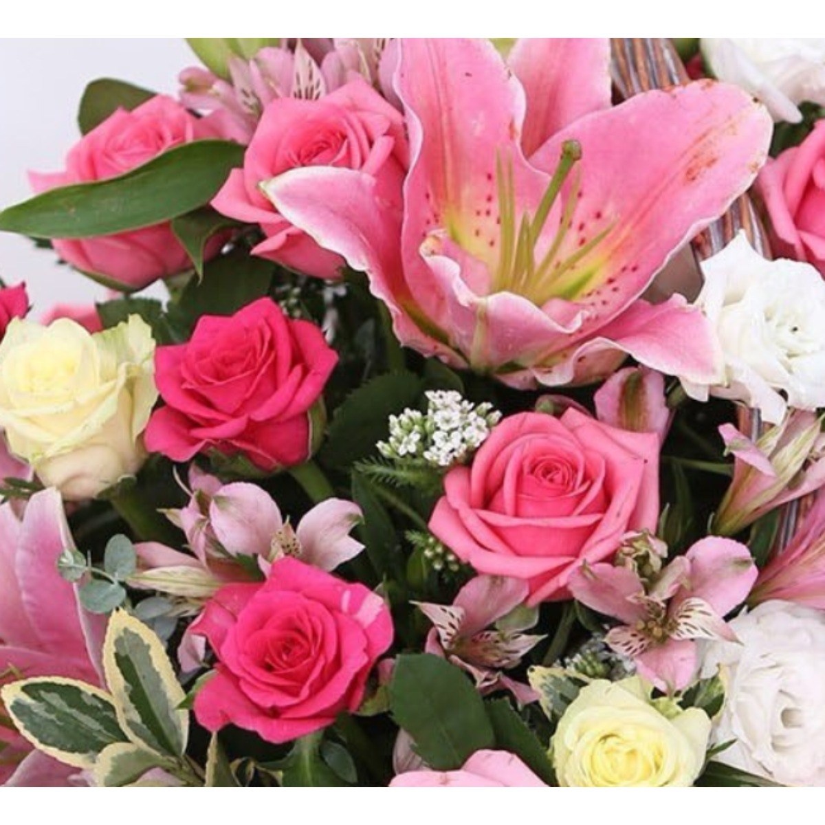 당일배송 다덴다플라워 생화 장미 꽃바구니 전국 무료 배송 69,000원