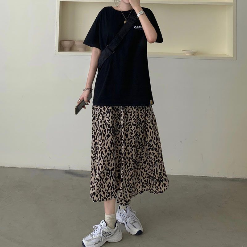 마켓피아 여성용 레오파드 플리츠 롱 스커트 16,200원