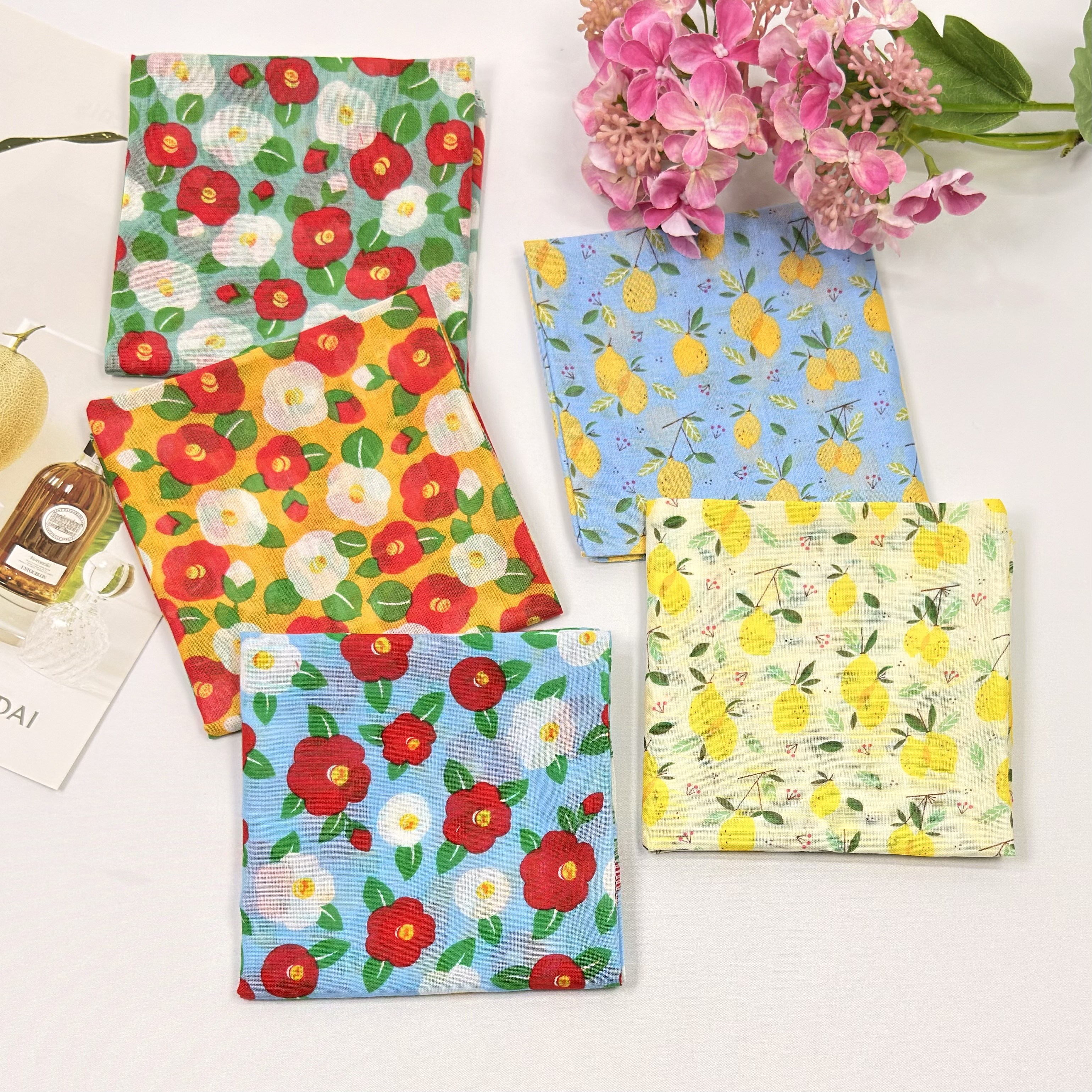 아사면 손수건 5매 1세트 여성 플라워 거즈 목 손수건 데일리 휴대용 선물용 쁘띠 등산 두건 미니스카프 14,800원