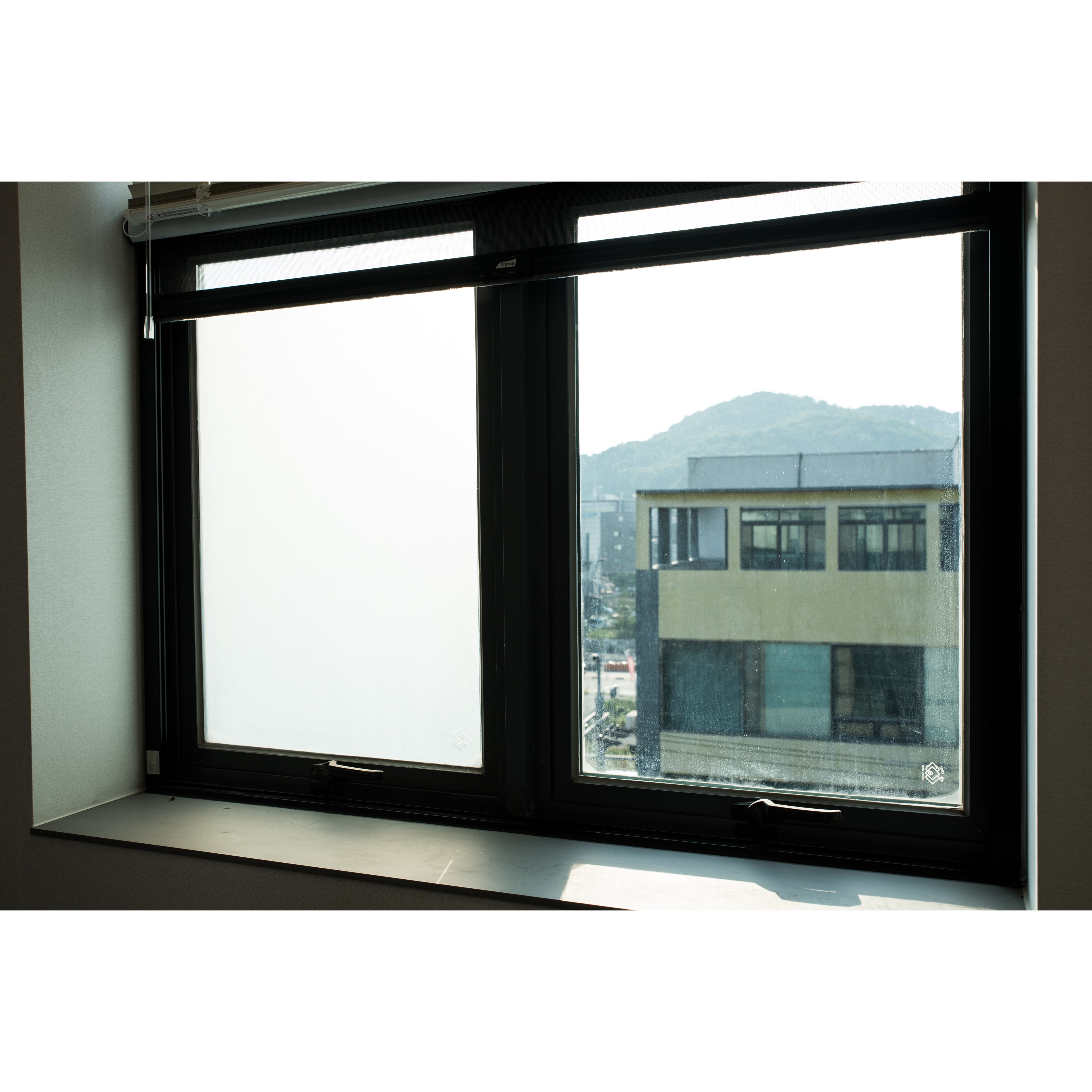 현대시트 볼드스트라이프 창문시트지 26,090원