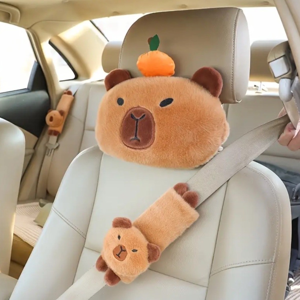 카피바라 자동차 헤드레스트 베개와 안전벨트 커버 세트, 카피바라 목헤드+벨트커버, 1세트 22,900원