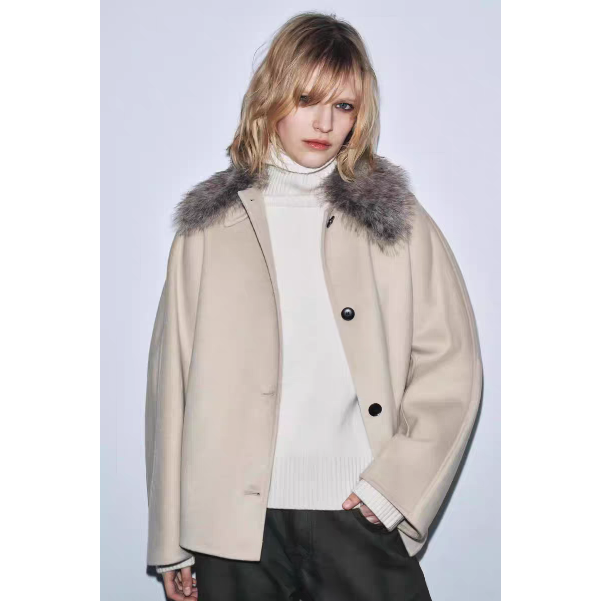 ZARA 여성 베이지 퍼카라 루즈핏 숏재킷 118,800원