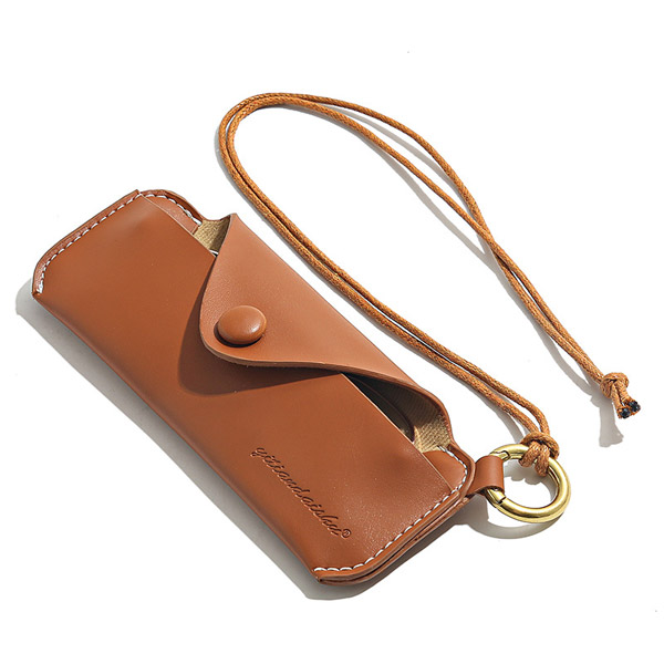 심플 목걸이 가죽 안경케이스 13,000원