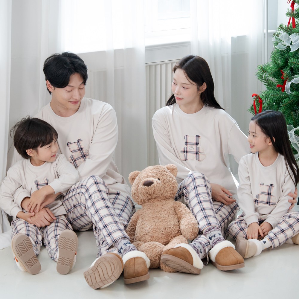 투위 자수 양면기모 가족잠옷SET 커플잠옷 19,850원