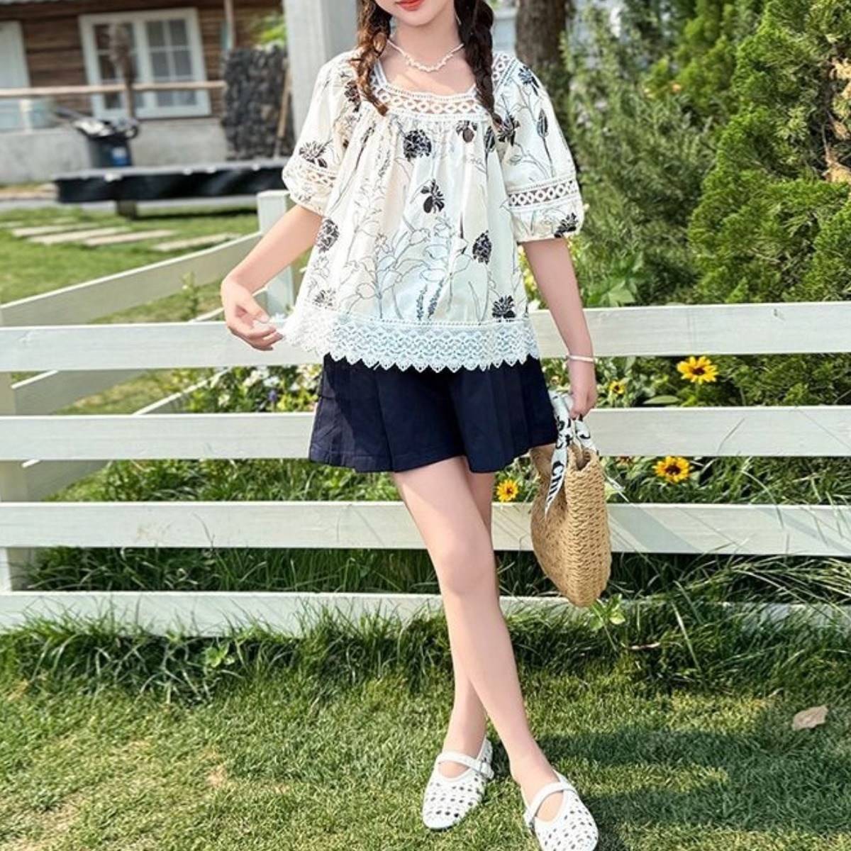 해피유통어린이 여아 여름 꽃무늬 세트 반팔 상의 + 반바지 조합14세 이상 XG03 35,220원