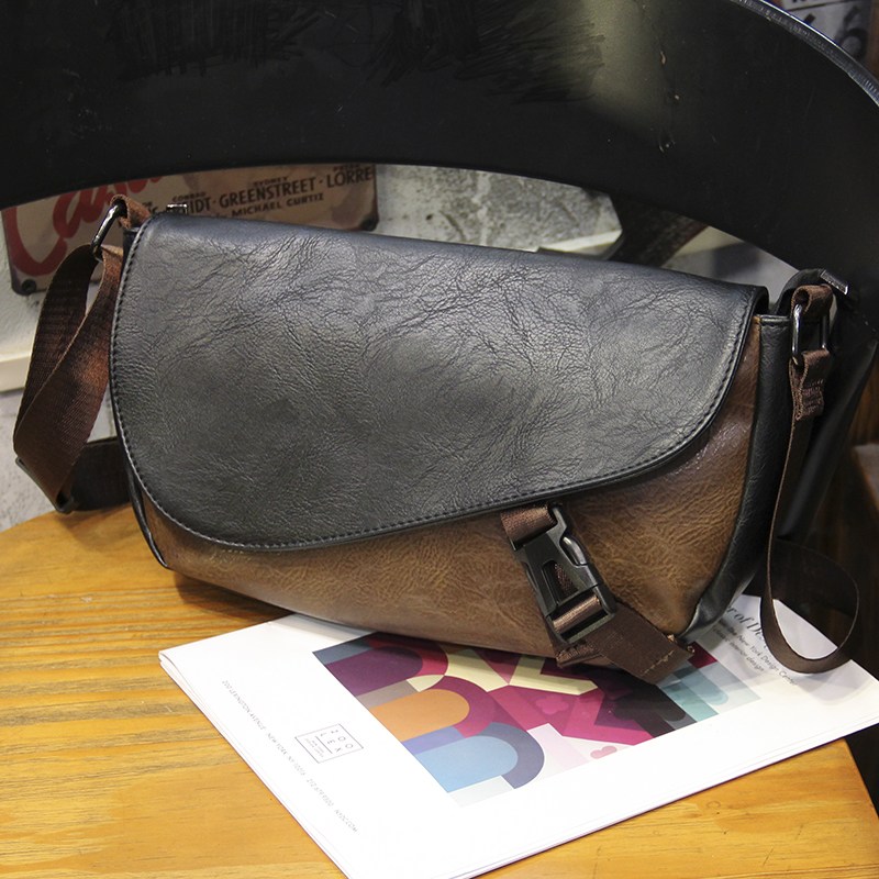 심플 가로형 크로스백 남성 빈티지 데일리 메신저백 스트릿 숄더백 73,900원